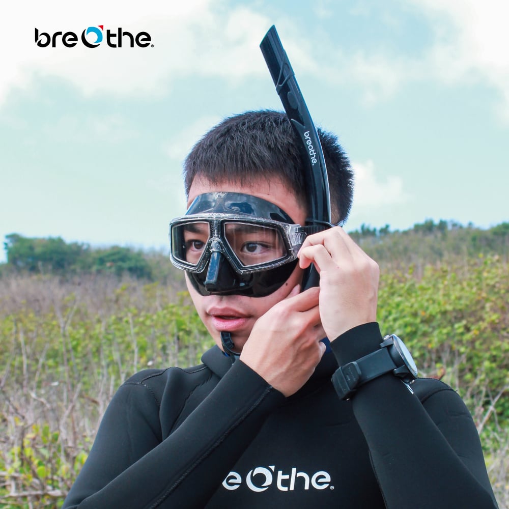 Breathe 水呼吸 散粉框防霧曲面面鏡 黑色