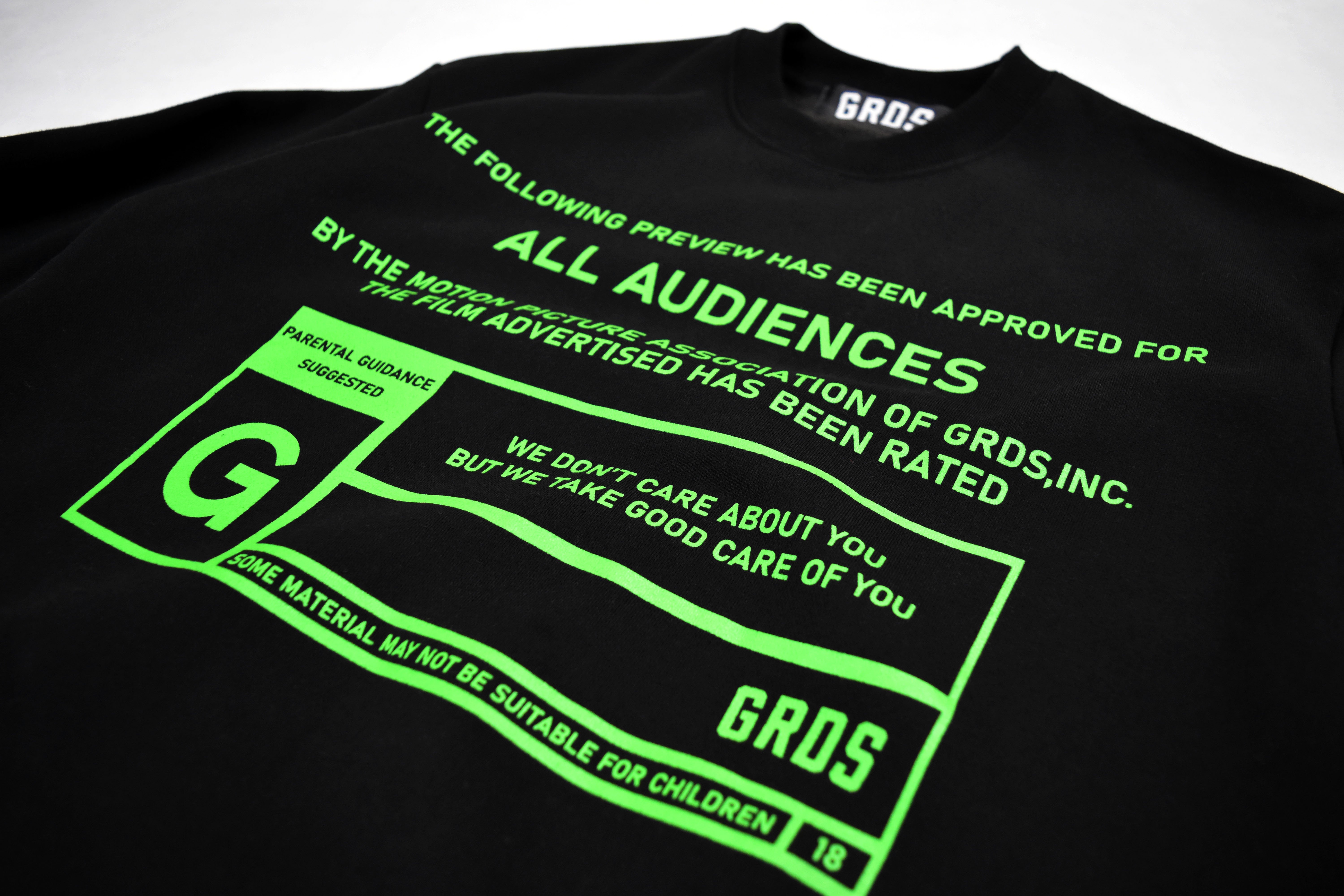 MOVIE SWEATHER 電影大學衛衣(黑)