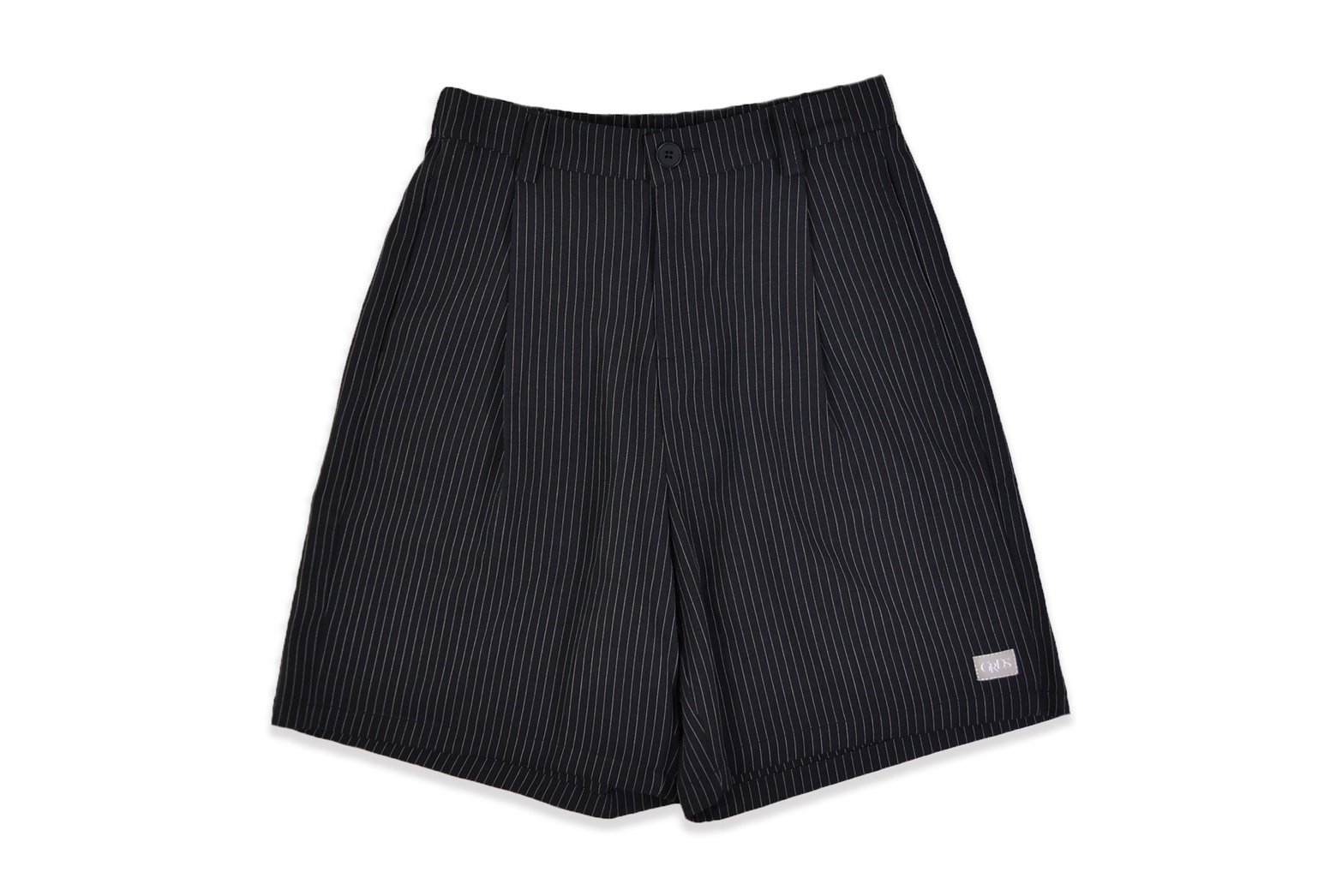 LABEL PINSTRIPE SHORTS(黑白直紋)