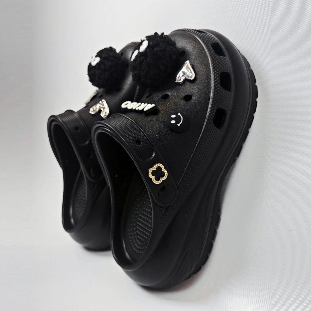 AKIBO夜色心語款洞洞鞋扣 (九件組)