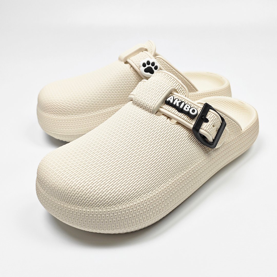 【買1送1】AKIBO潮流耐走勃肯鞋-牛奶白(中性款、輕量、耐走、防水) / 內附AKIBO品牌鞋扣1個。現在買再送鞋扣組(不挑款)