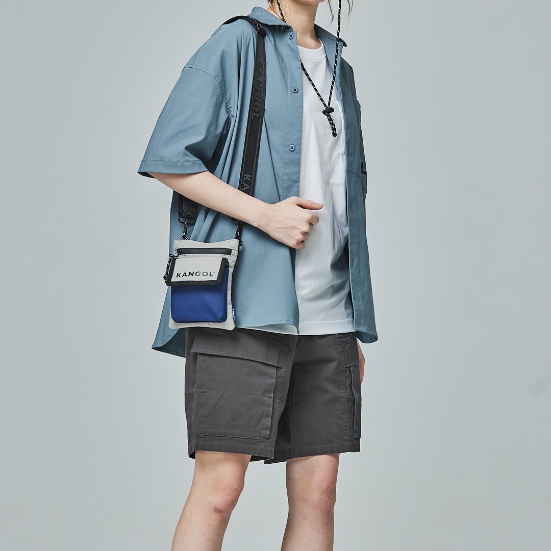 KANGOL袋鼠撞色小側背包-灰