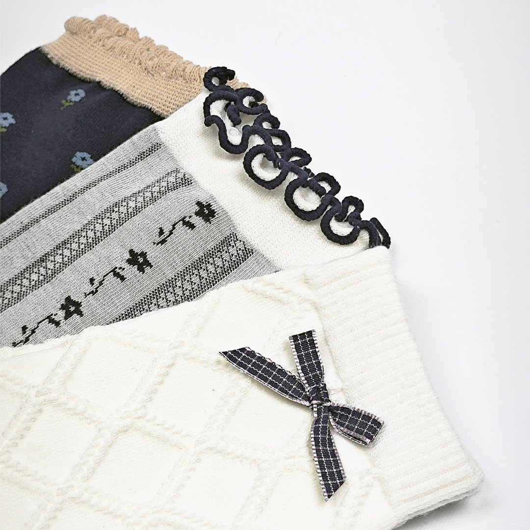 AKIBO復古學院風中筒襪(三件組)-女款