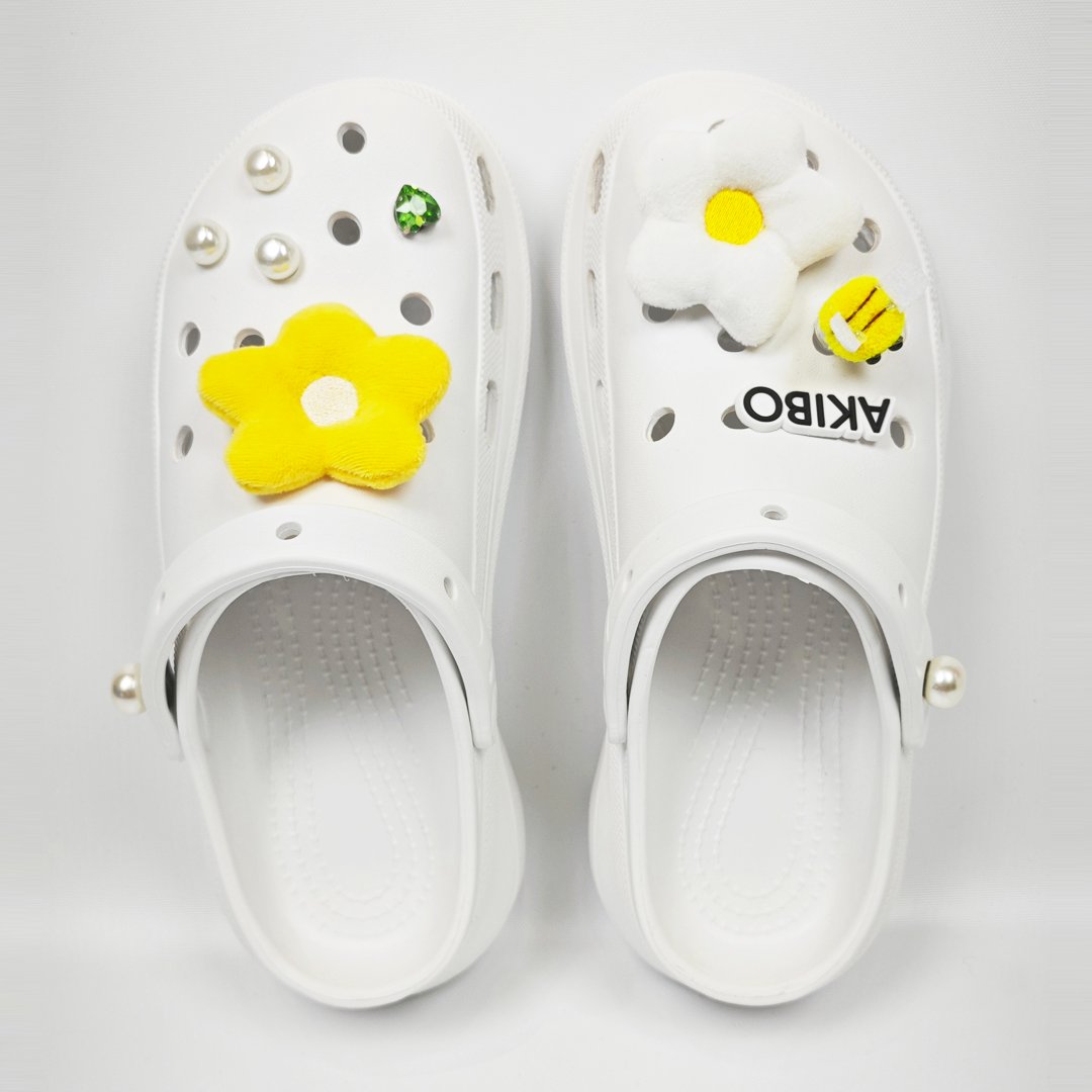 【買1送1】AKIBO厚底洞洞鞋-牛奶白(女款、6公分厚底增高、寬楦、輕量、兩穿、防水) / 內附AKIBO品牌鞋扣1個。現在買再送鞋扣組(不挑款)