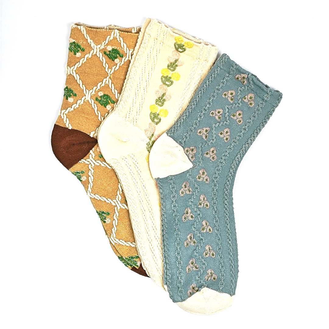 AKIBO森系花語中筒襪(三件組)-女款