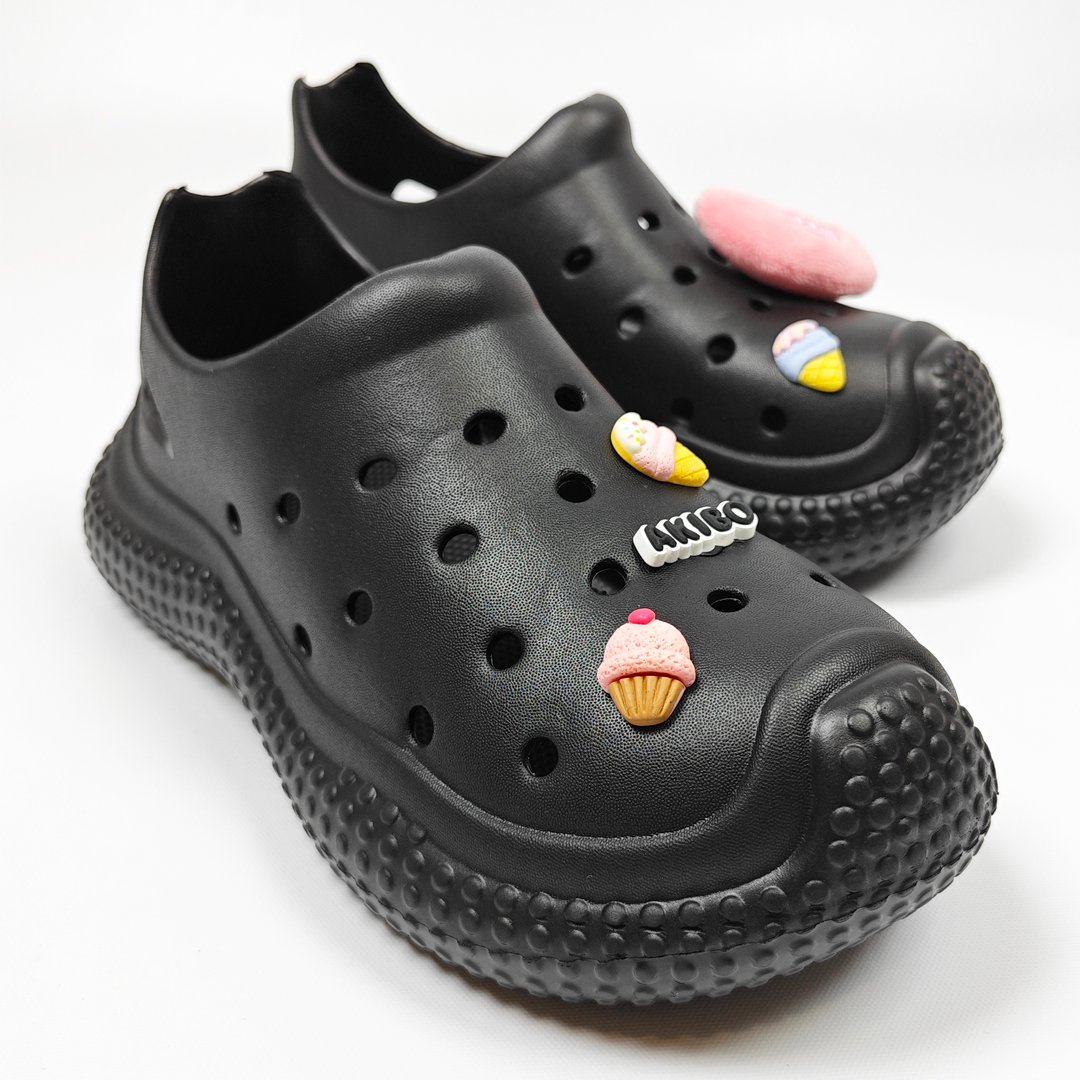 【買1送1】AKIBO帆船洞洞鞋-經典黑(中性款、輕量、耐走、防水) / 內附AKIBO品牌鞋扣1個。現在買再送鞋扣組(不挑款)