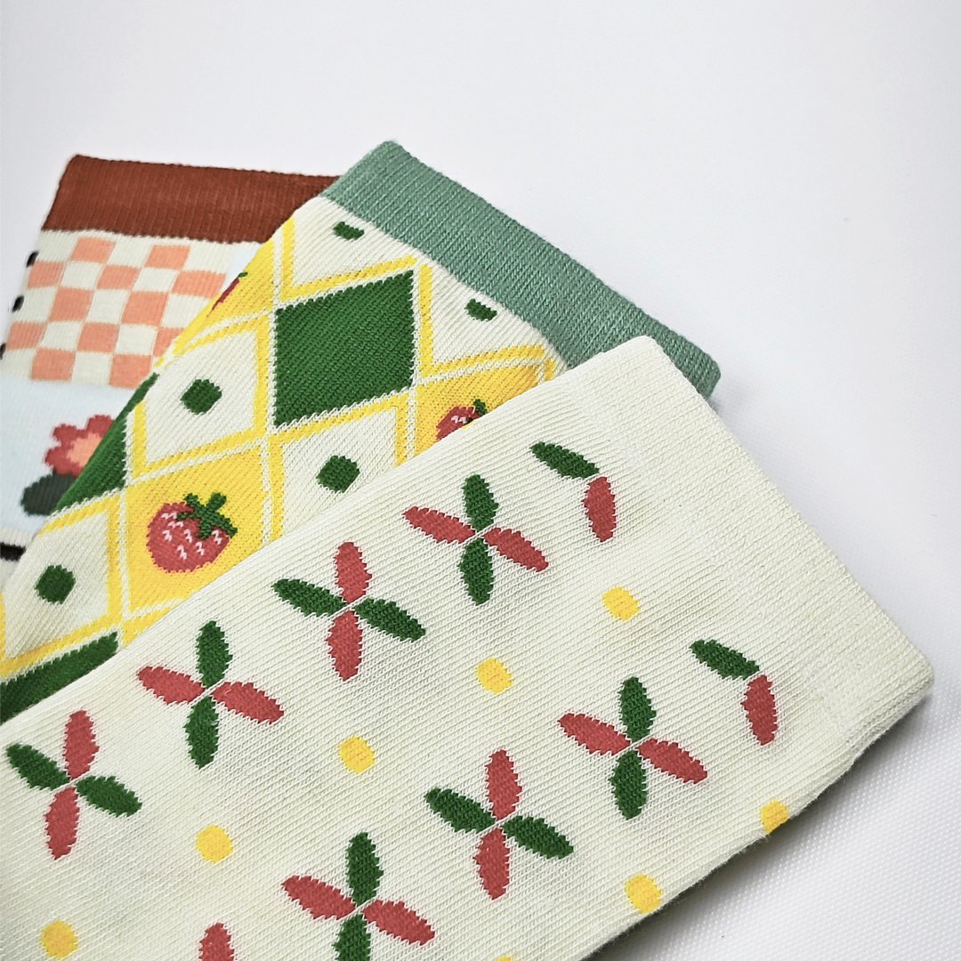 AKIBO格趣派對中筒襪(三件組)-中性款