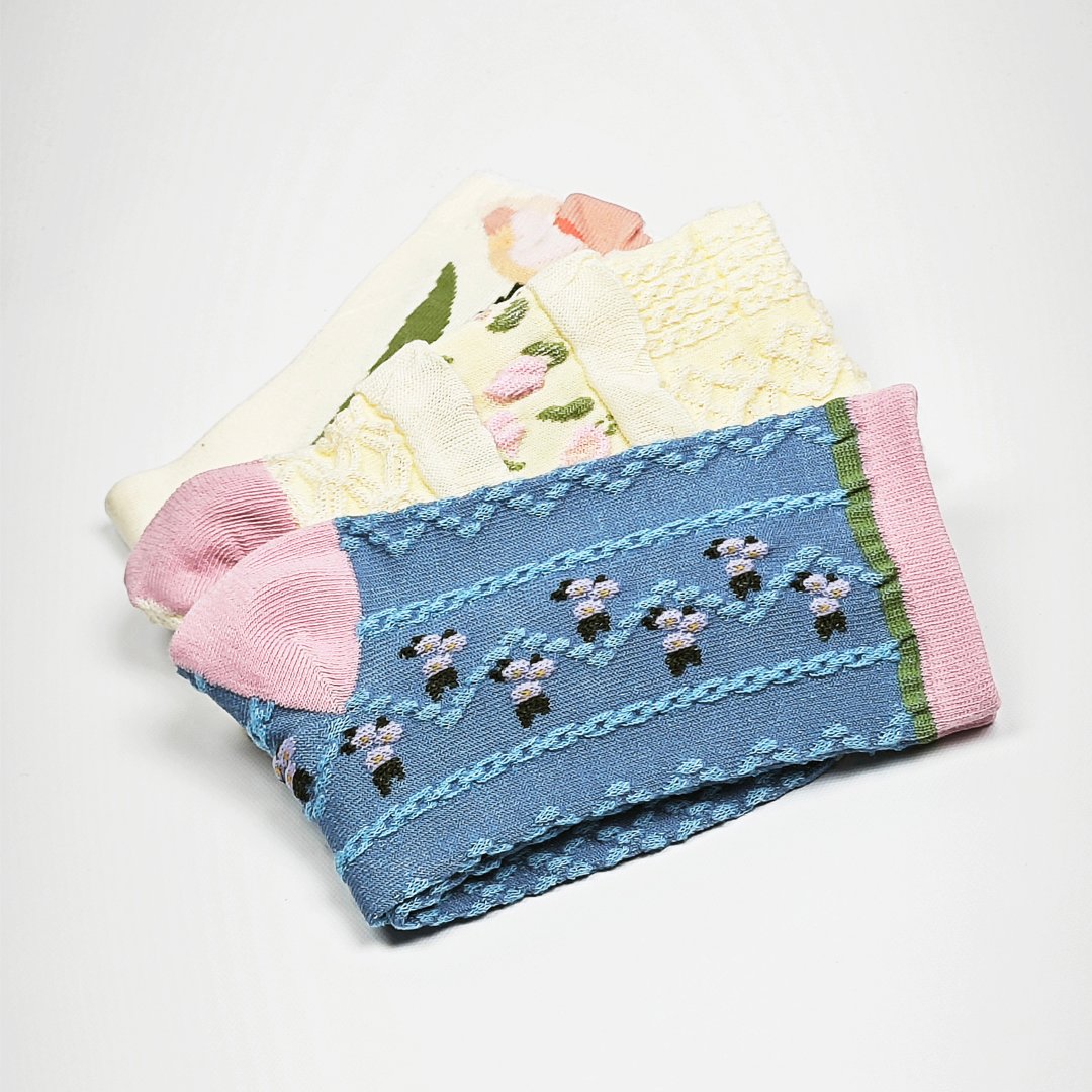 AKIBO韓系花漾中筒襪(三件組)-女款