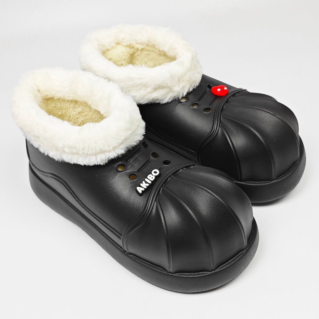 【買1送1】AKIBO毛毛洞洞短靴-經典黑(女款、4公分厚底增高、雲朵感、輕量、保暖) / 內附AKIBO品牌鞋扣2個。現在買再送鞋扣組(不挑款)