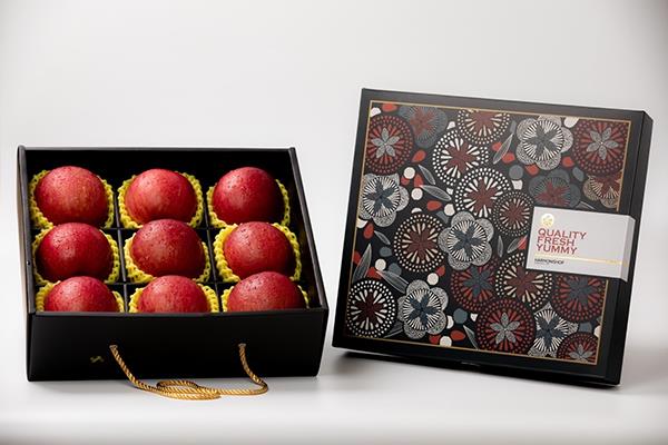 【統一生機】新鮮直送｜日本青森赤特選富士蘋果 9 入禮盒｜當季鮮採 × 無人工合成蠟｜年節送禮首選 2.5公斤/盒