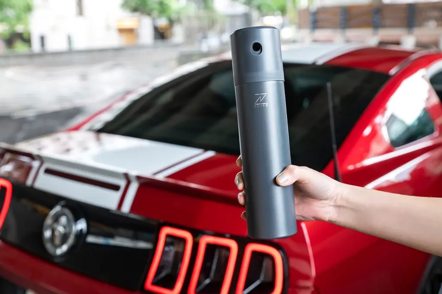 史上最美！超時尚滅火器只有0.8公斤，先搶車用版「太空灰」