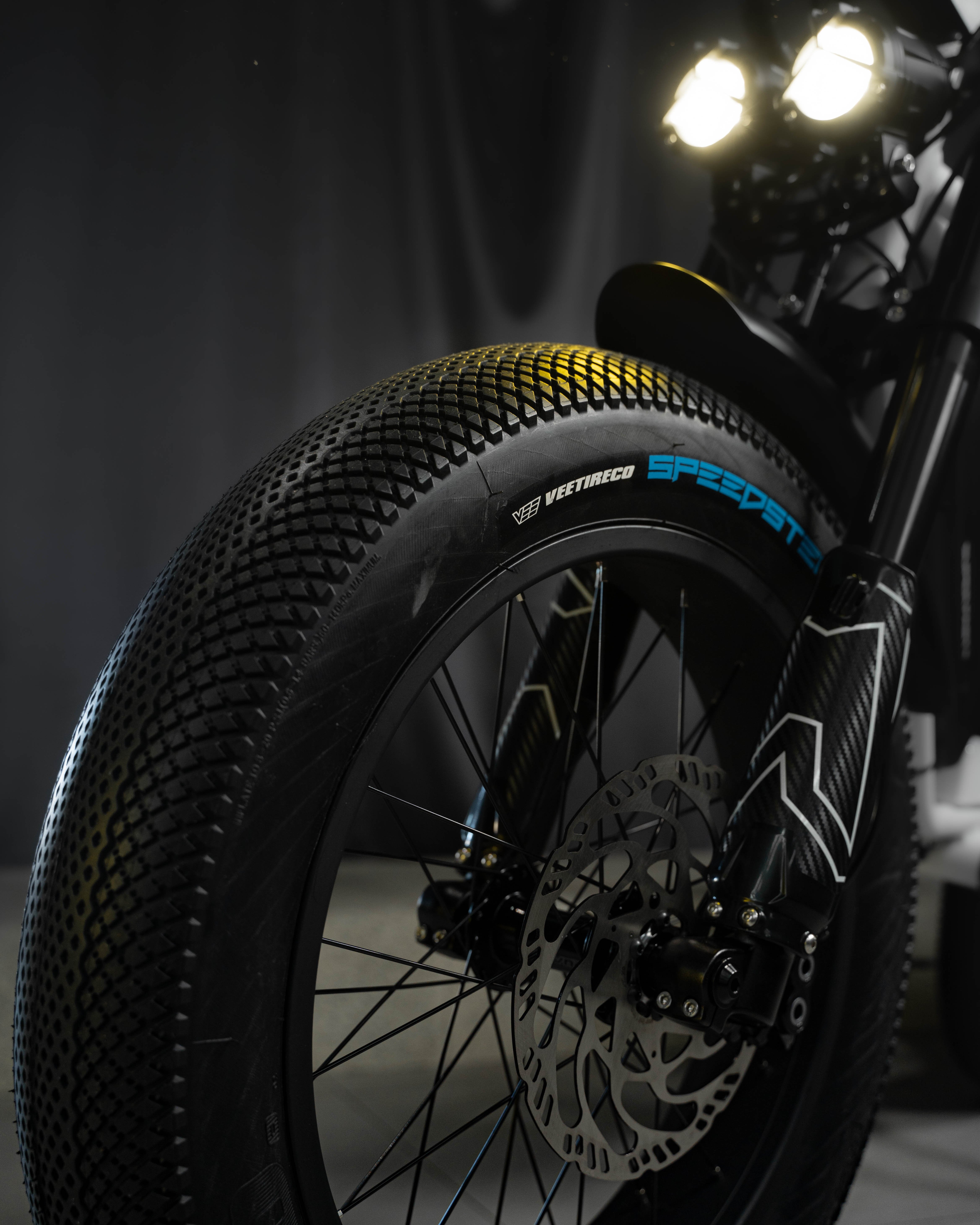 20x4.0 Vee tire 公路胖胎