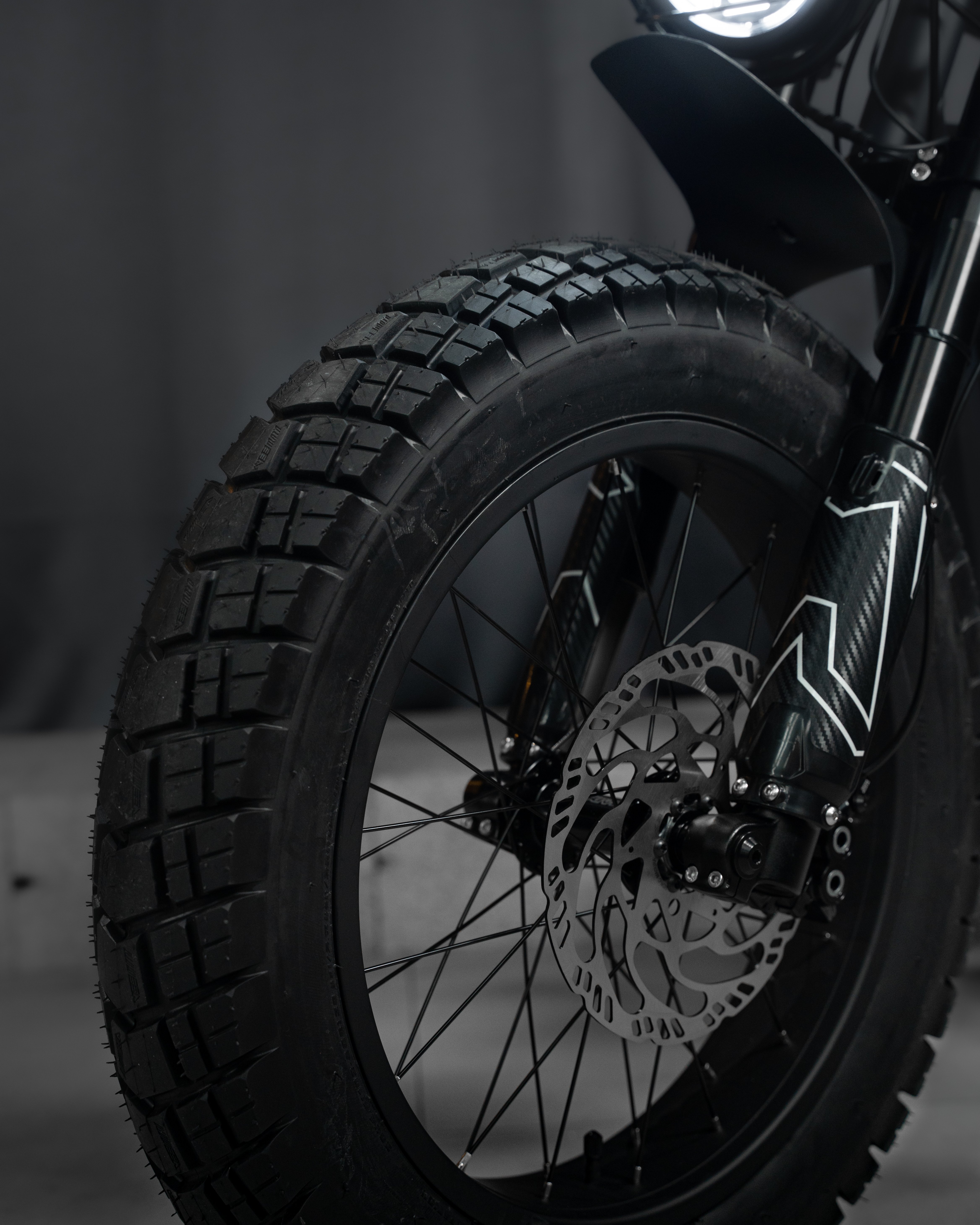 20x4.0 VEE E-HUNTSMAN 越野胖胎