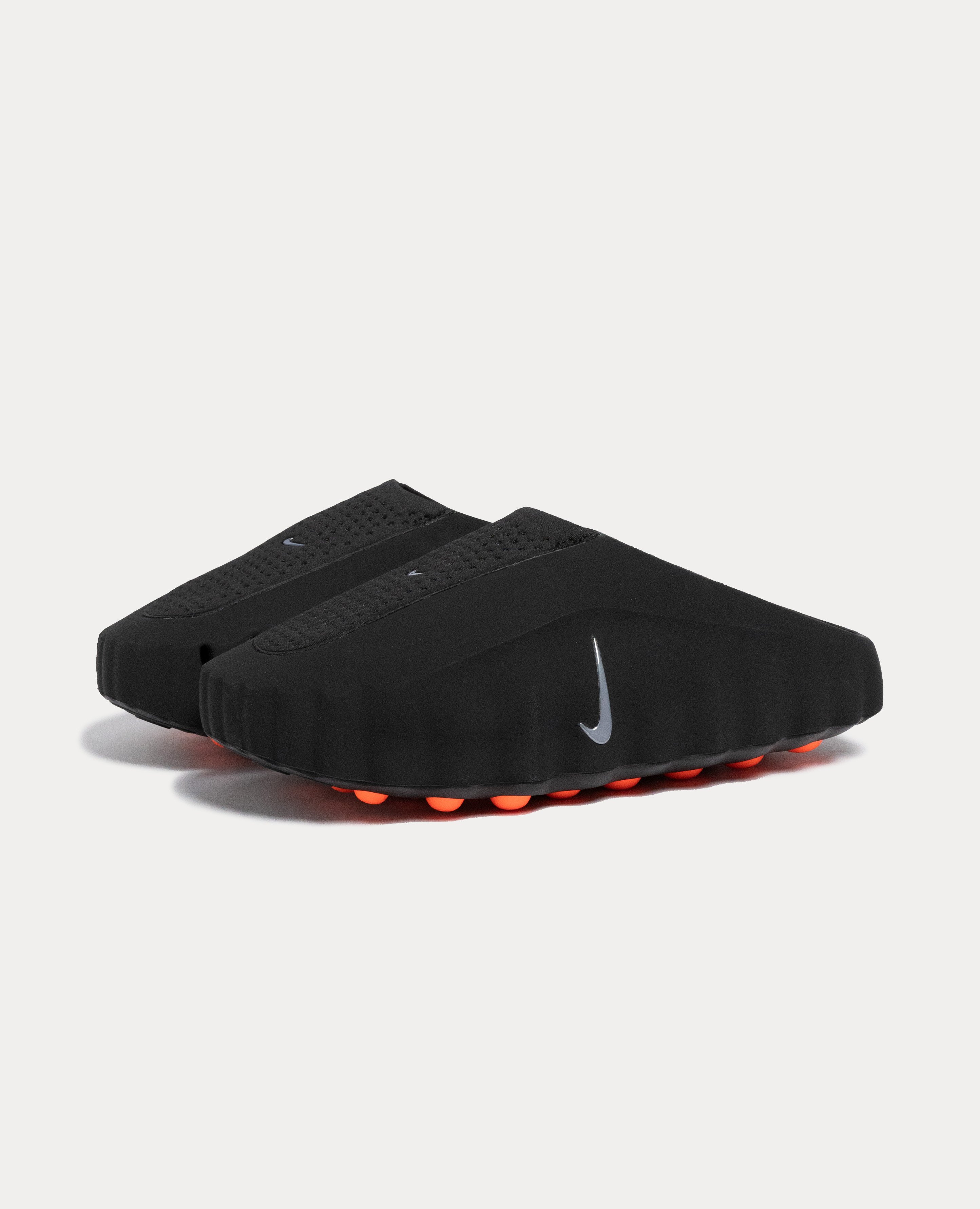 Nike Mind 001