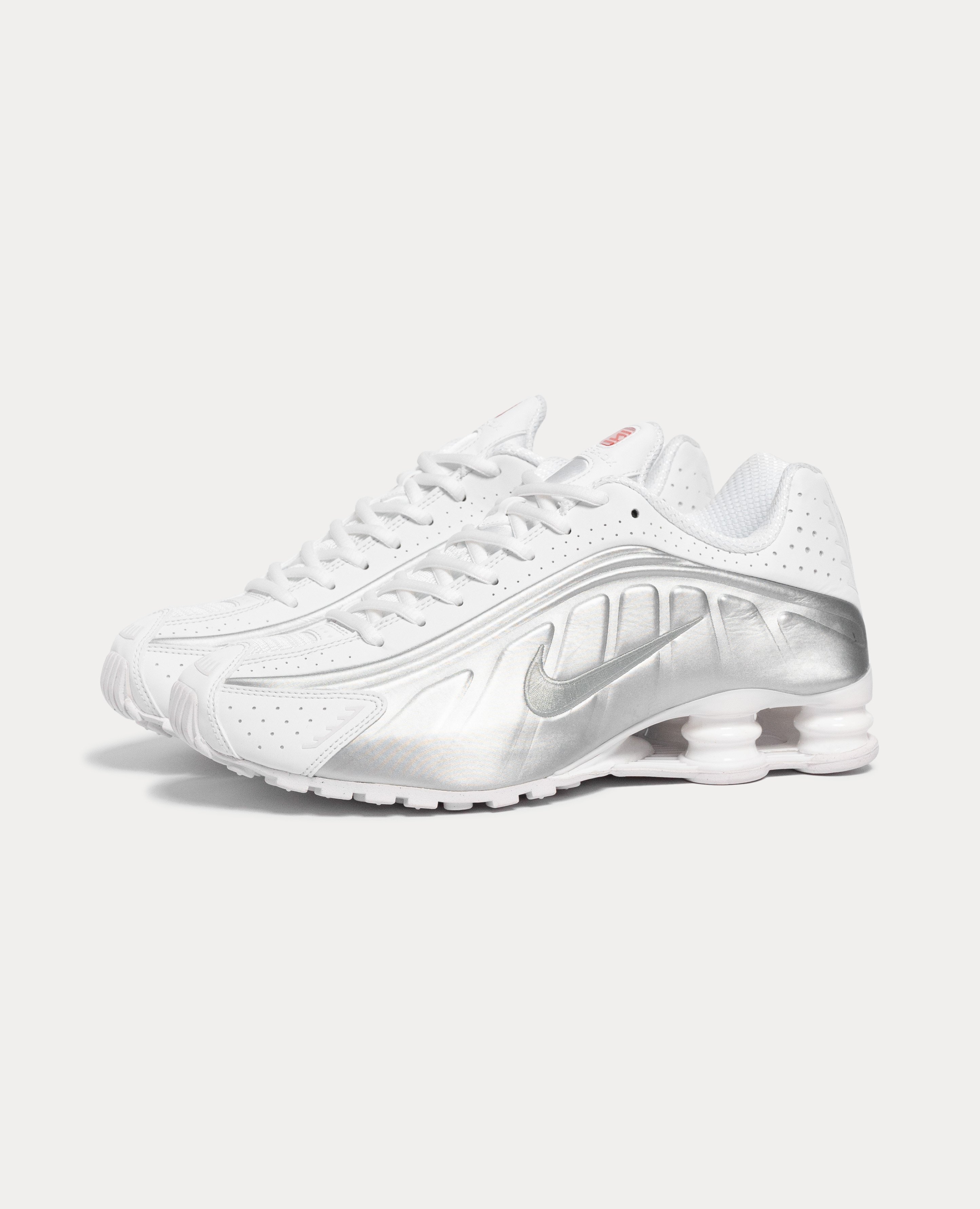 Nike Shox R4