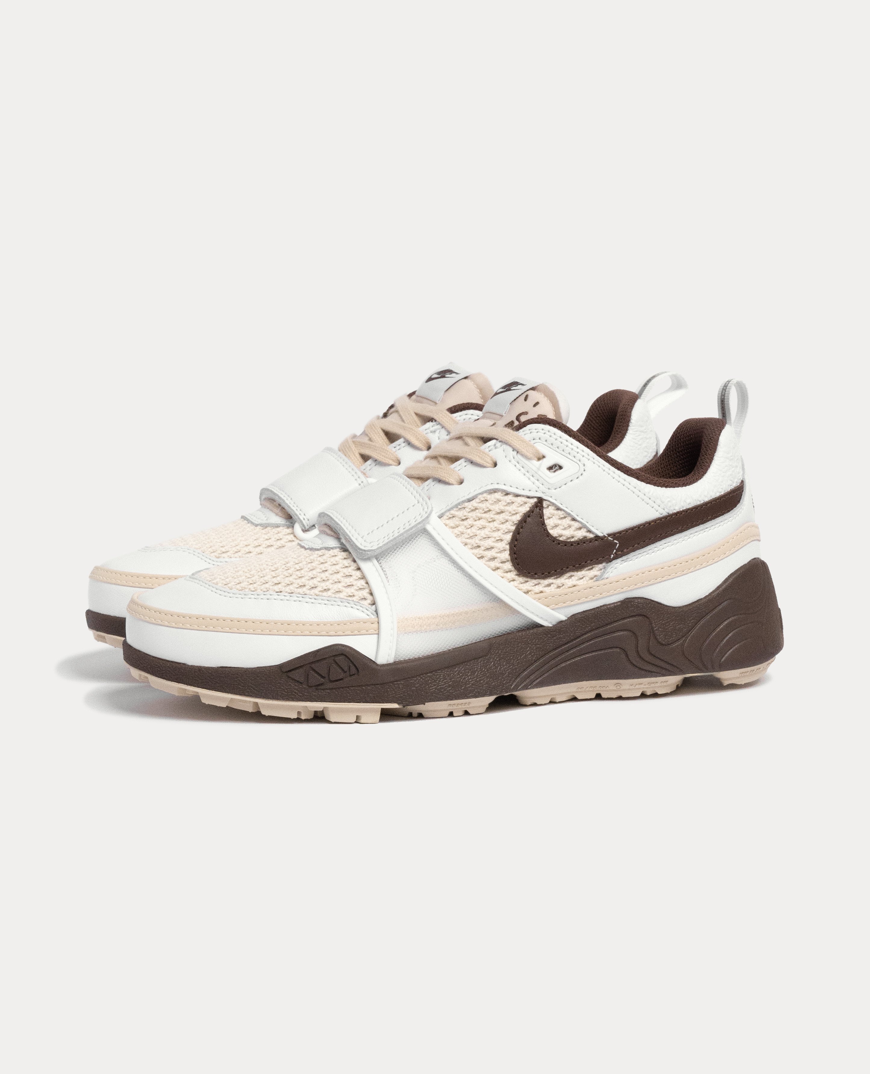 Travis Scott x Nike Zoom Field Jaxx
