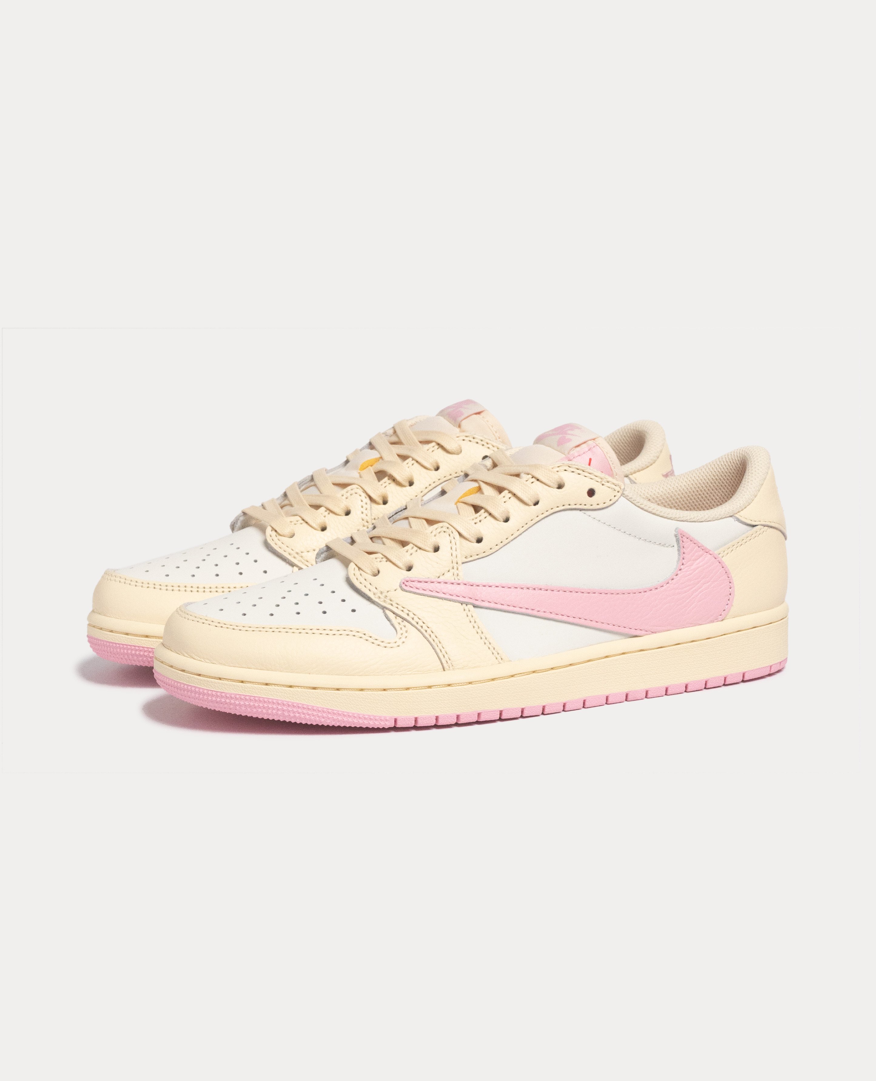 Travis Scott x Air Jordan 1 Low OG