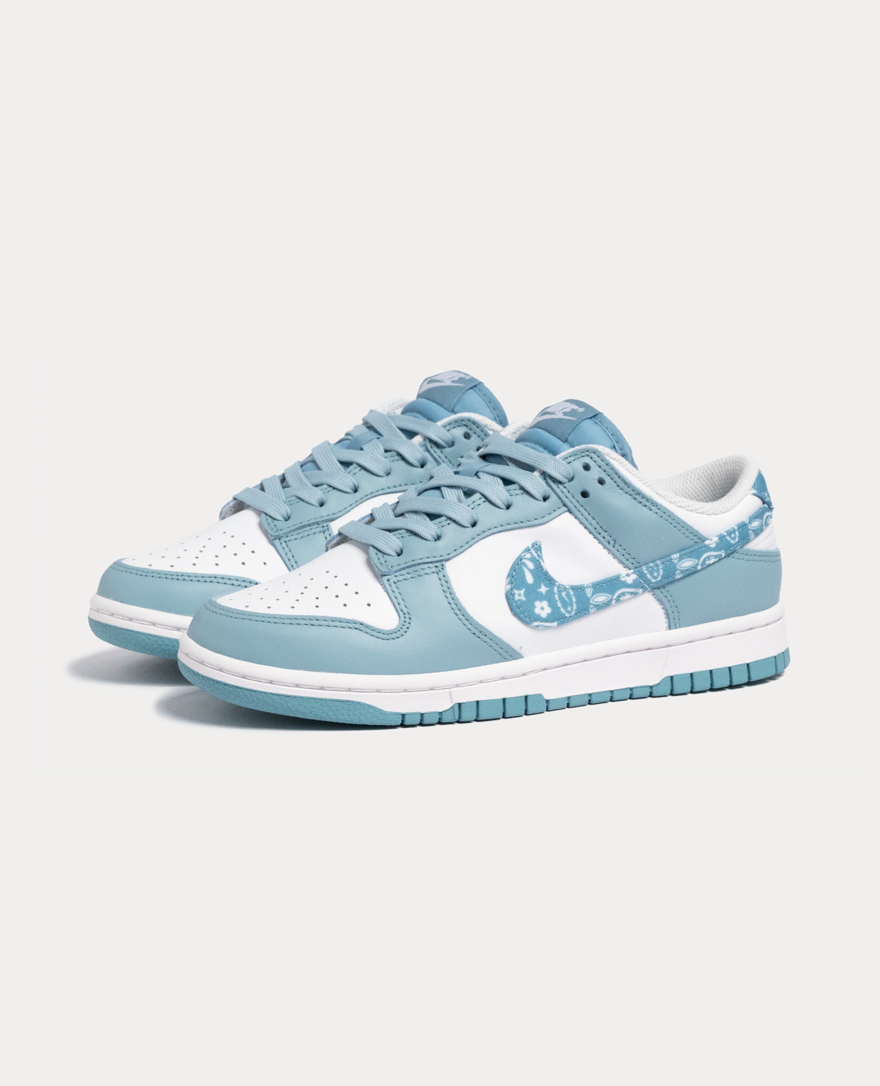 Nike Dunk Low Ess