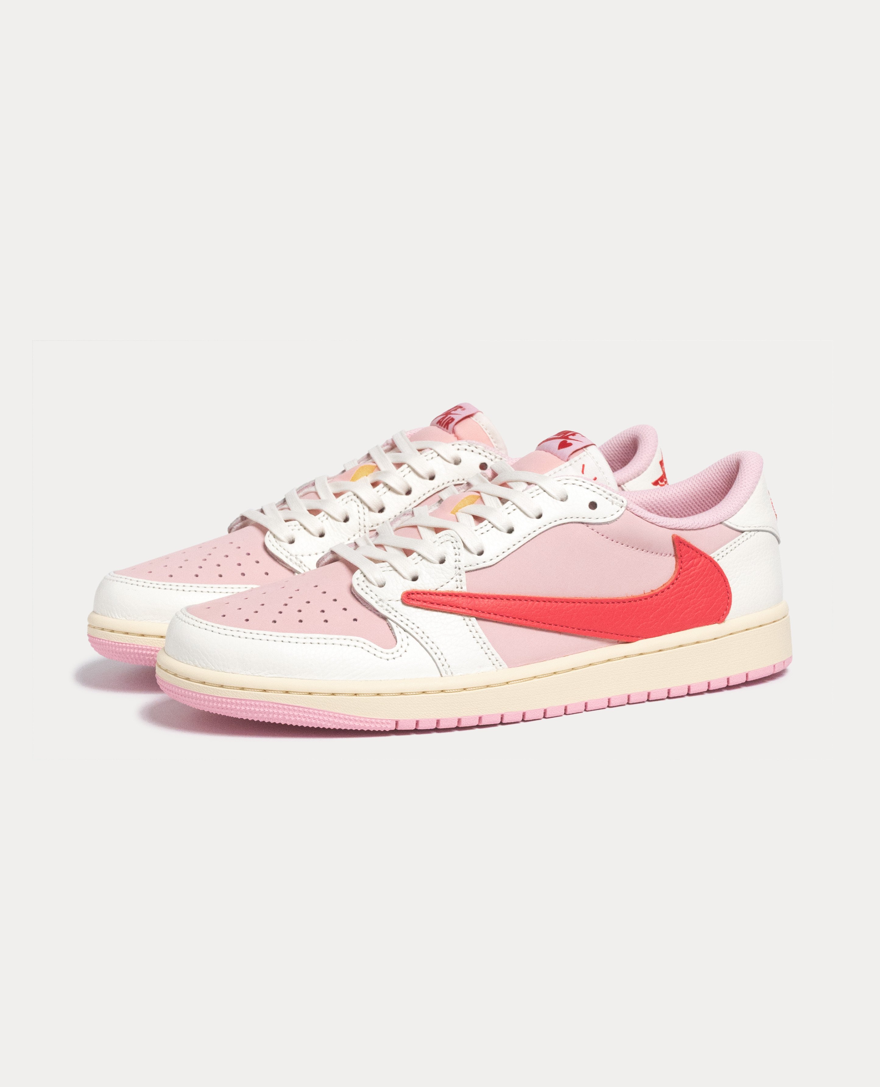 Travis Scott x Air Jordan 1 Low OG