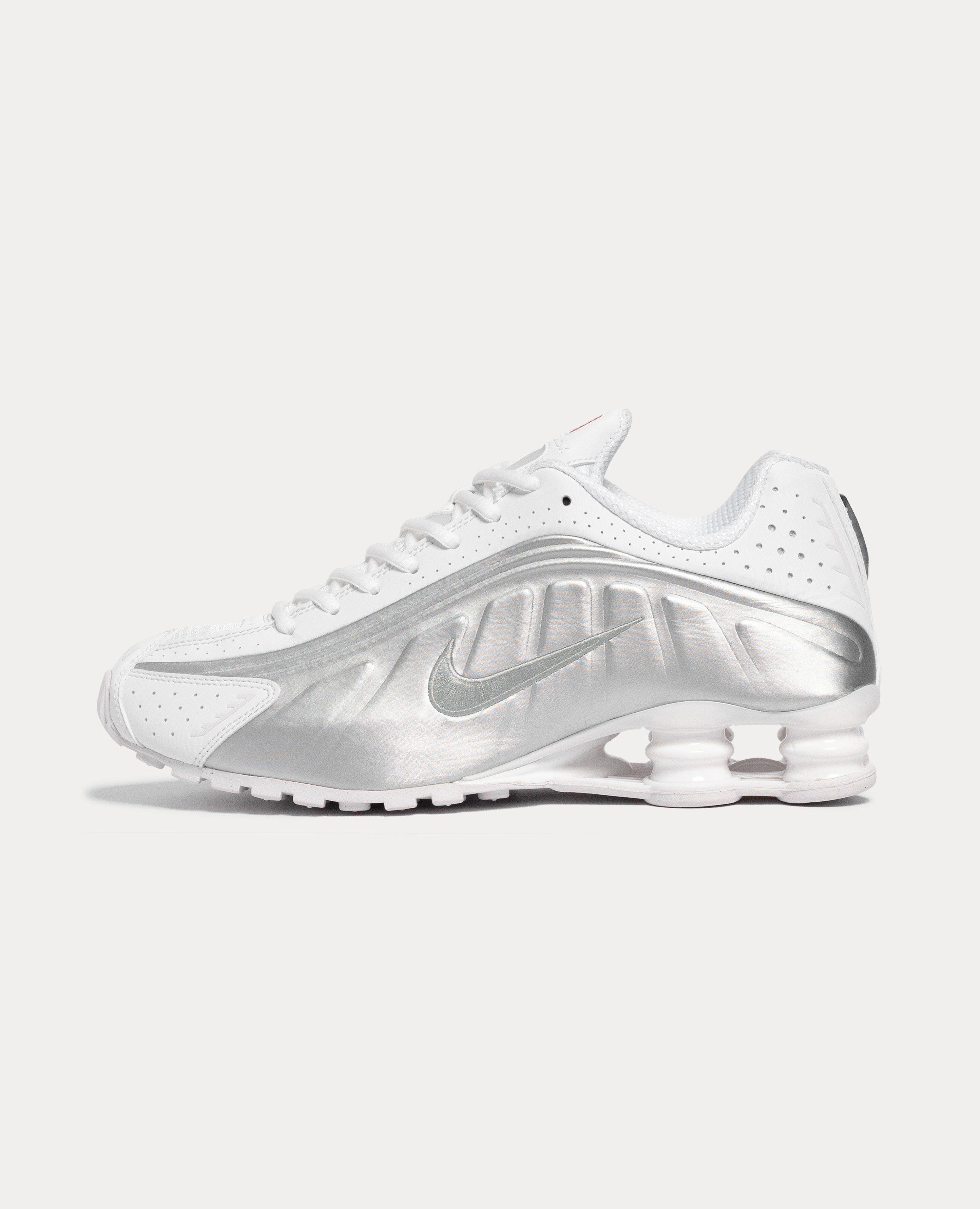 Nike Shox R4