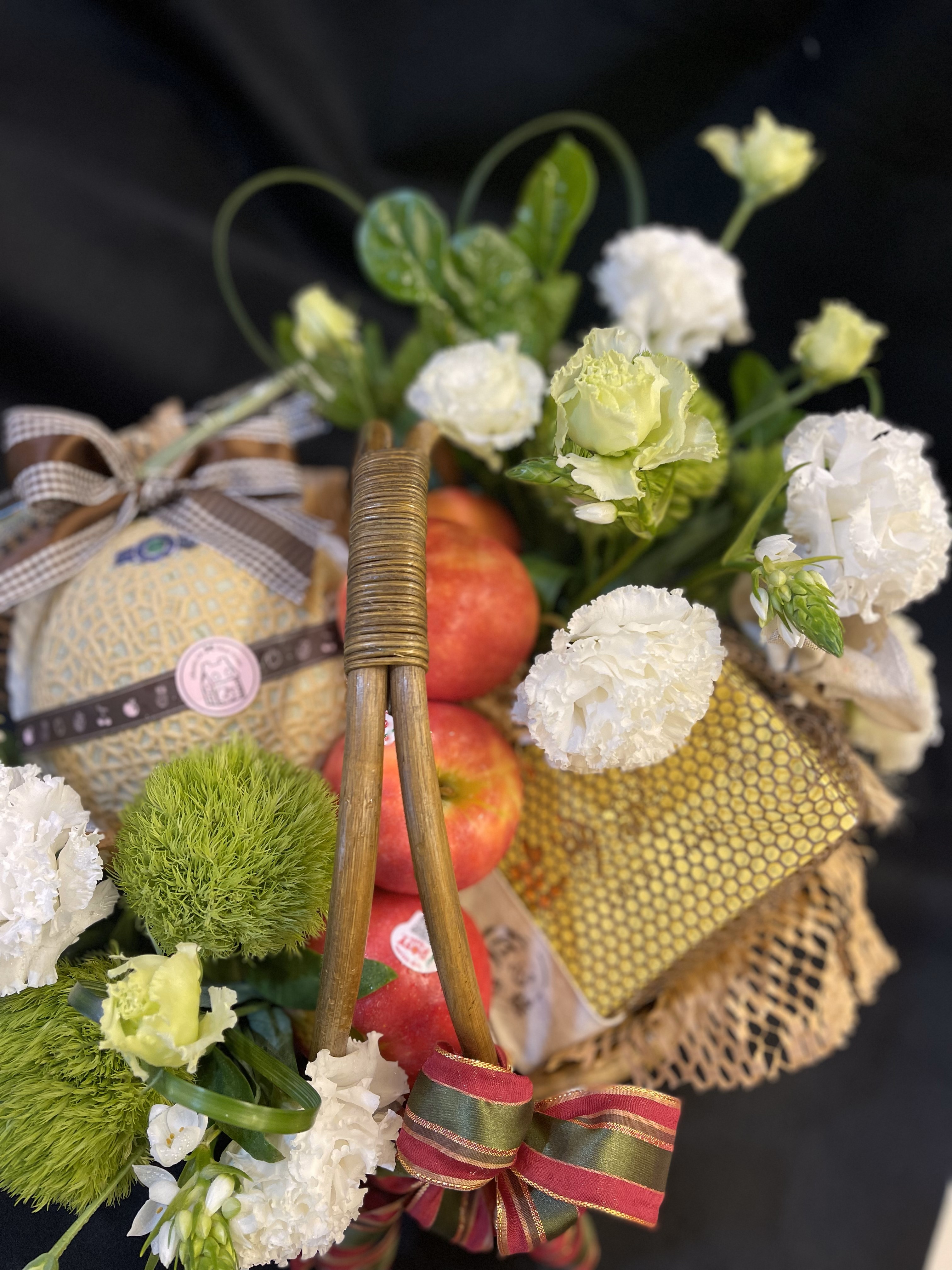 精緻花果籃〔A〕