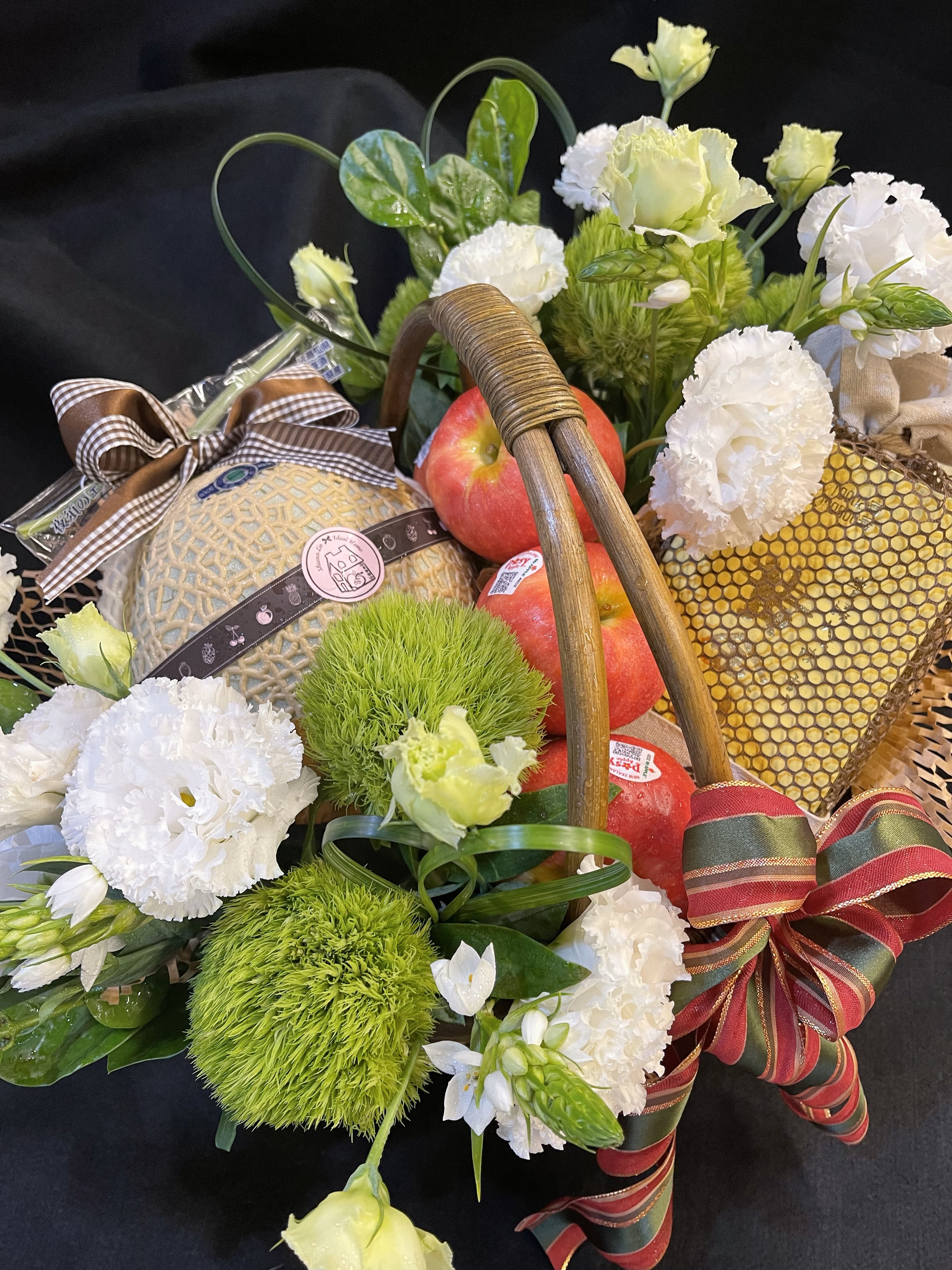 精緻花果籃〔A〕