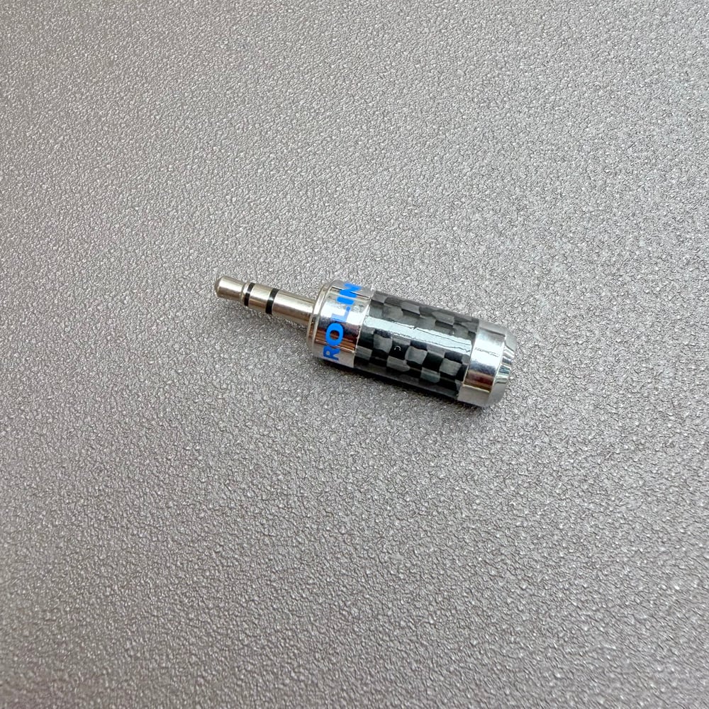 雅高聆 ACROLINK CF-3.5(R) 3.5mm TRS 直式碳纖維鍍銠焊接頭｜7mm 出線孔