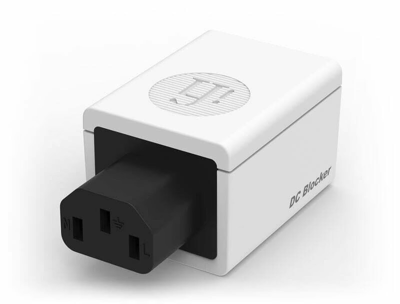英國 iFi Audio DC Blocker 直流電源阻斷器｜消除嗡嗡聲的神隊友！