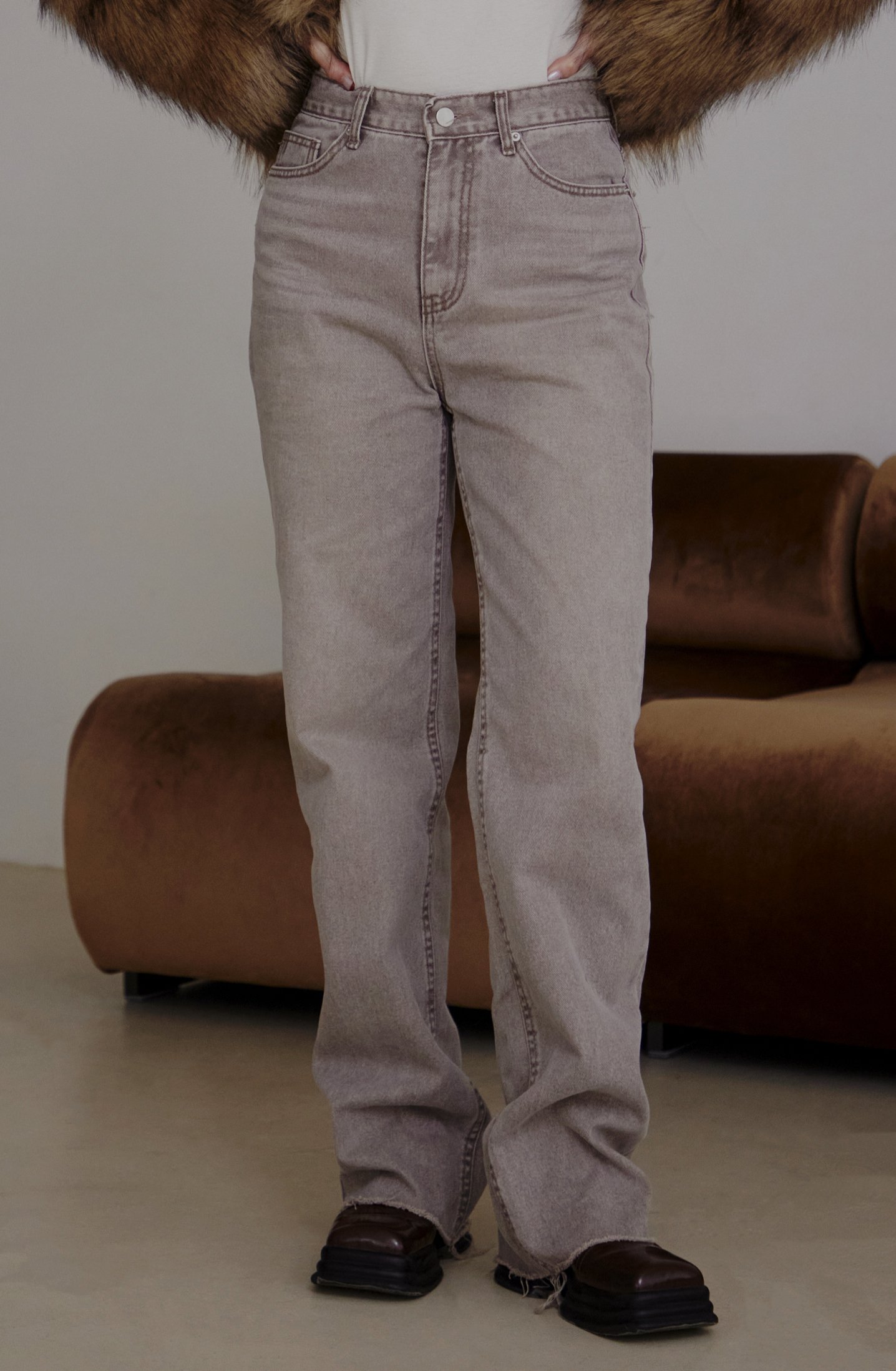 時髦抽鬚口袋渲染牛仔長褲