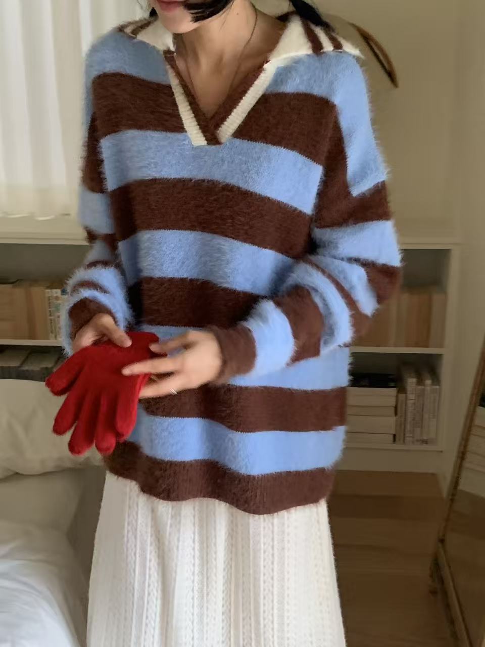 海毛質感開領條紋上衣