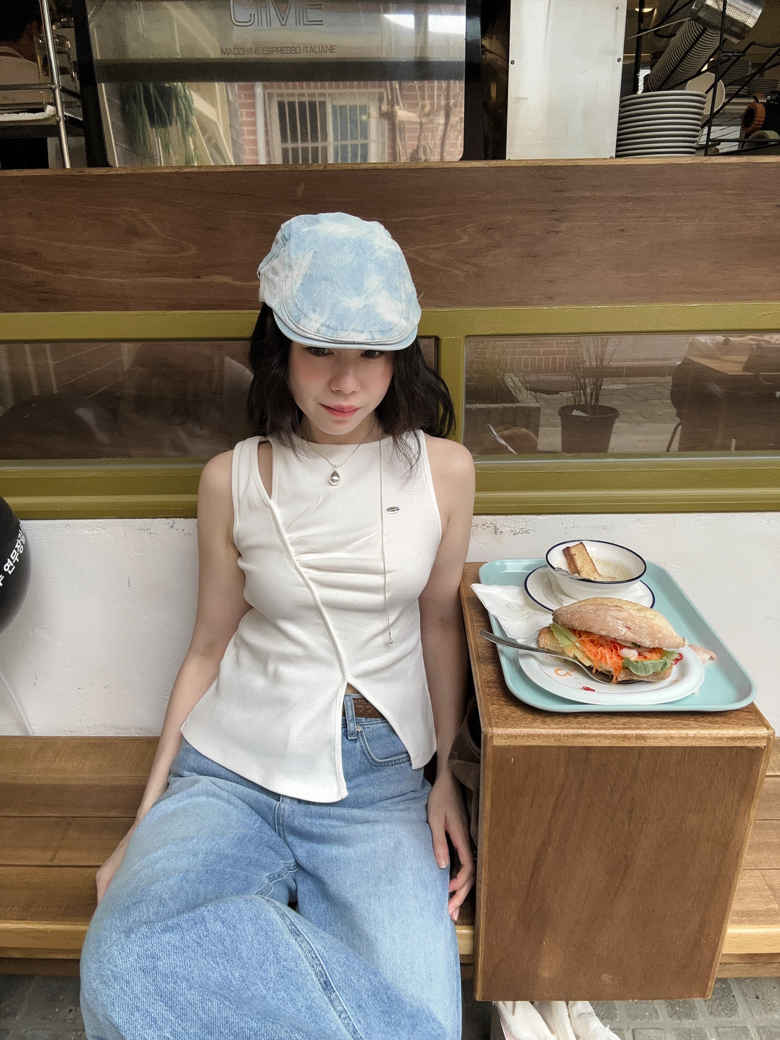 經典好搭小細節開衩背心