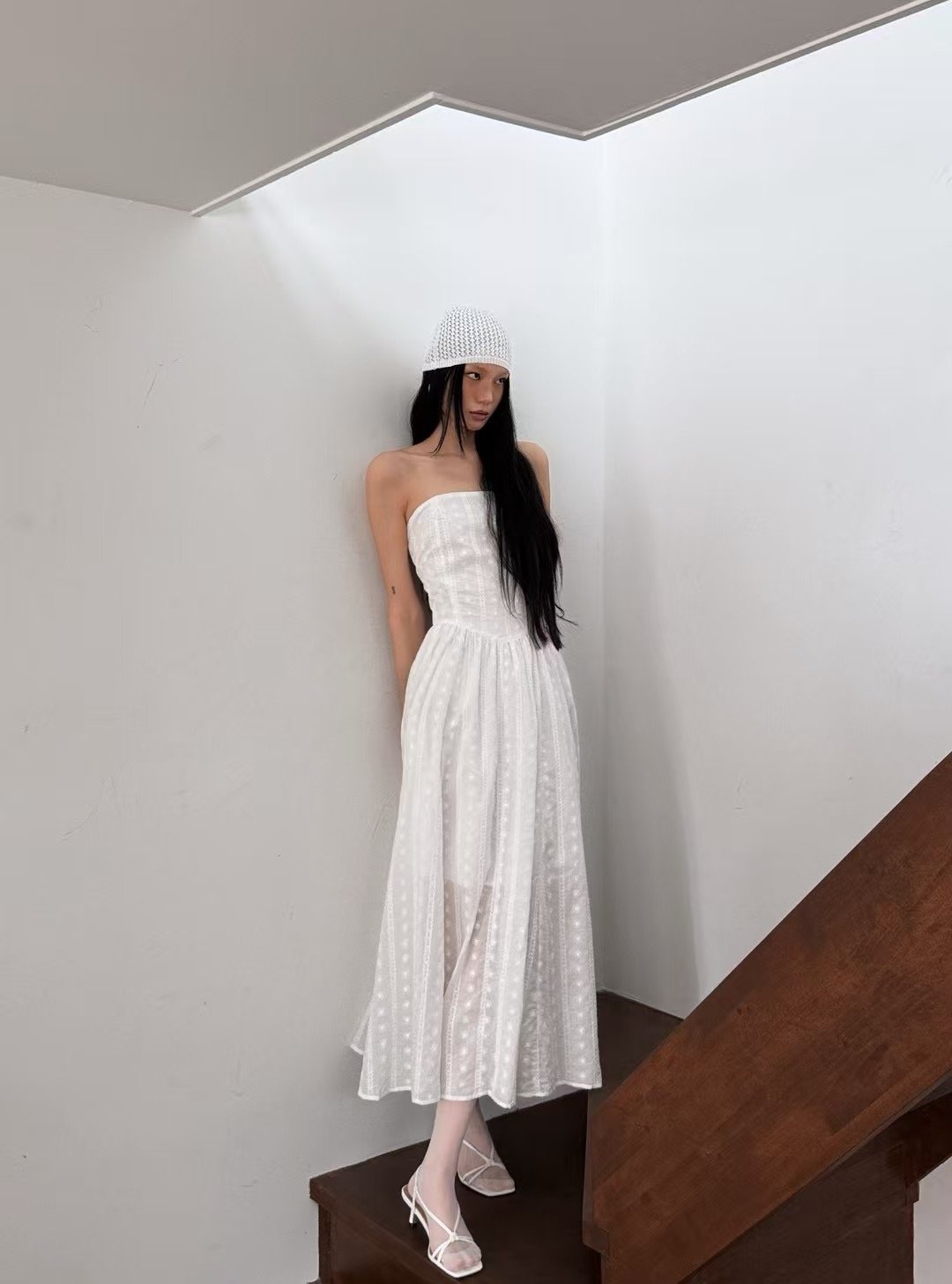 度假必備平口蕾絲雕花長洋裝