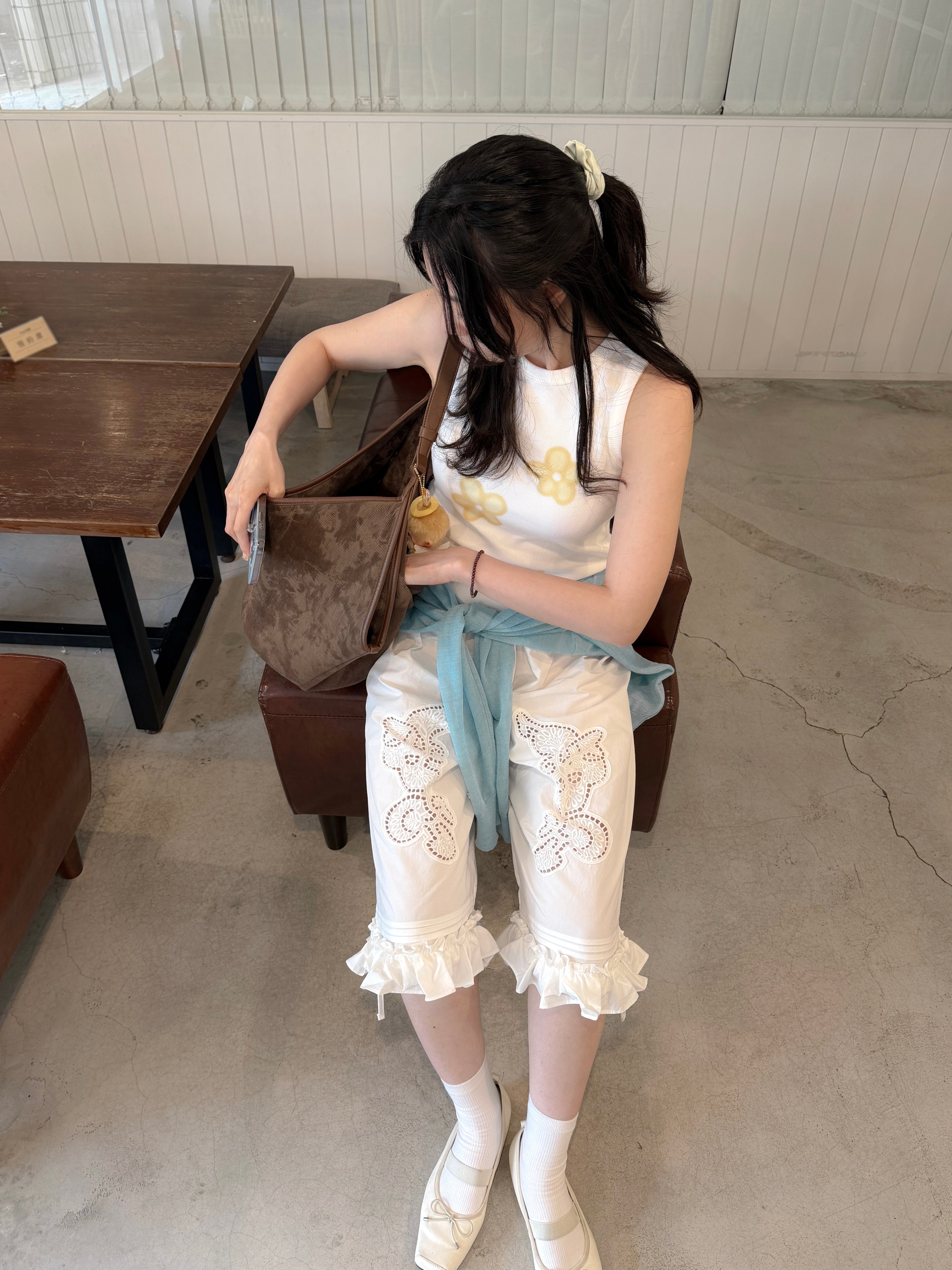 高級感法式刺繡七分褲