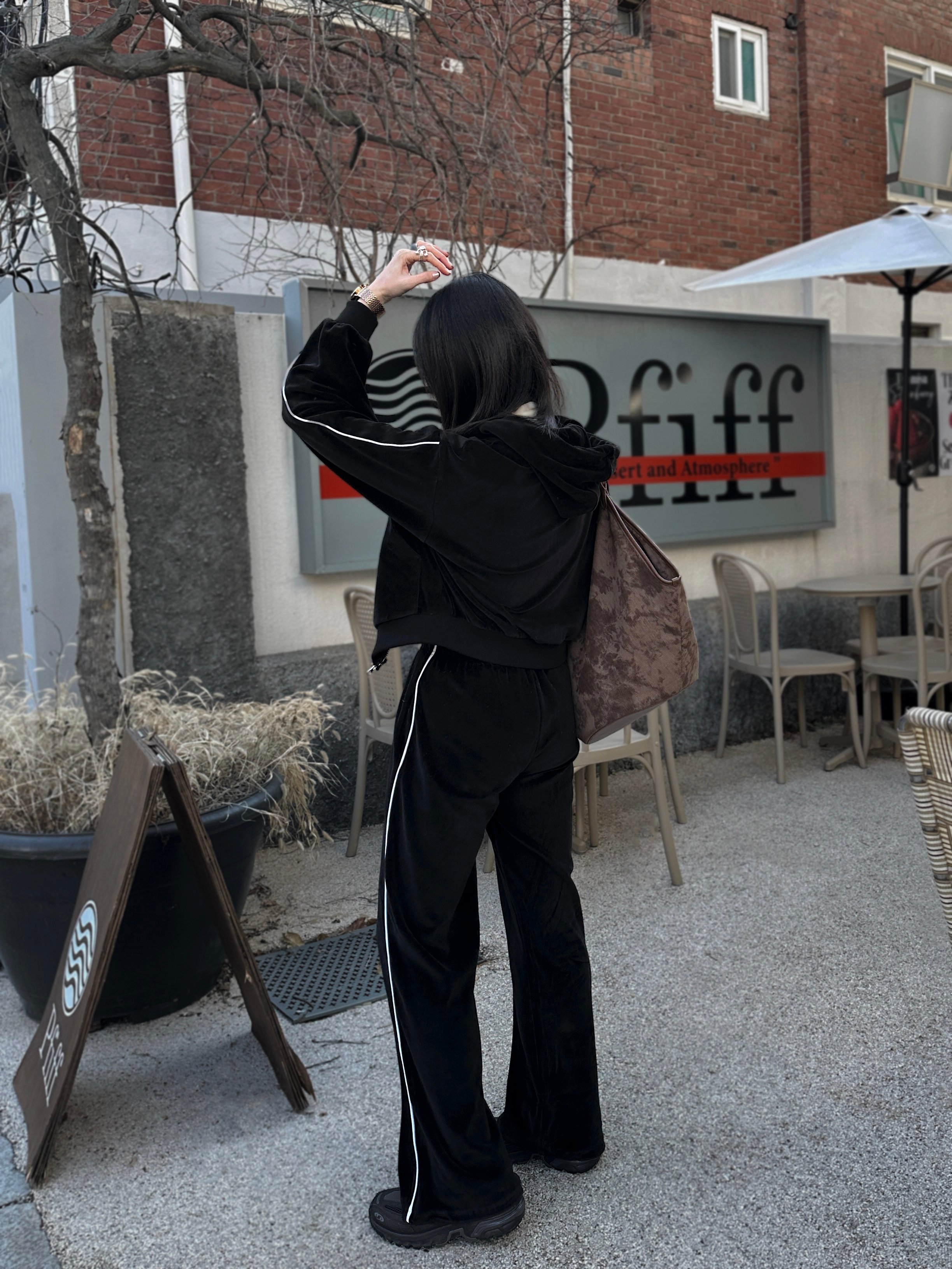 車線拼接絨面連帽外套