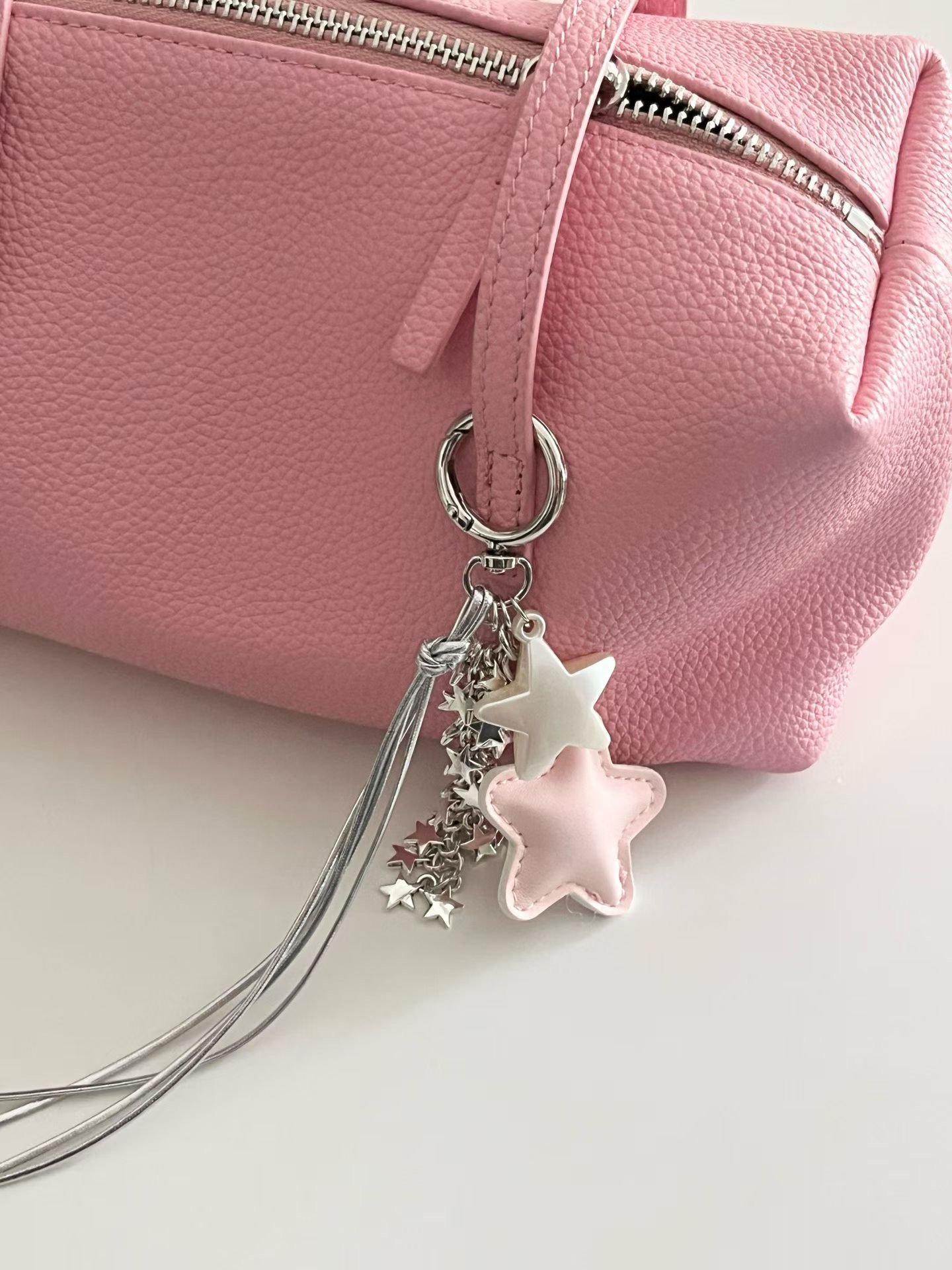 掛上星星吊飾