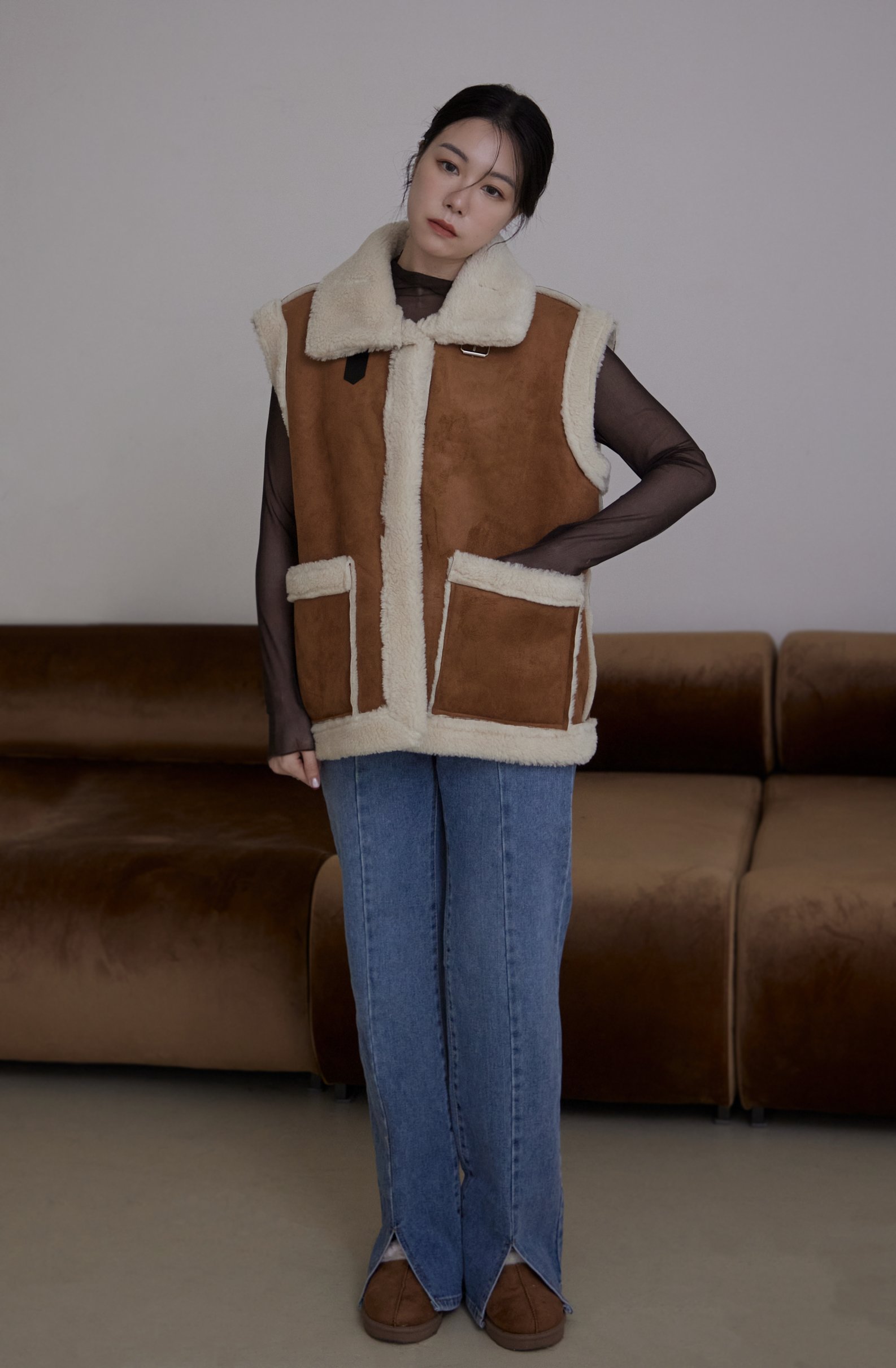 軟呼呼羊羔毛高領麂皮背心