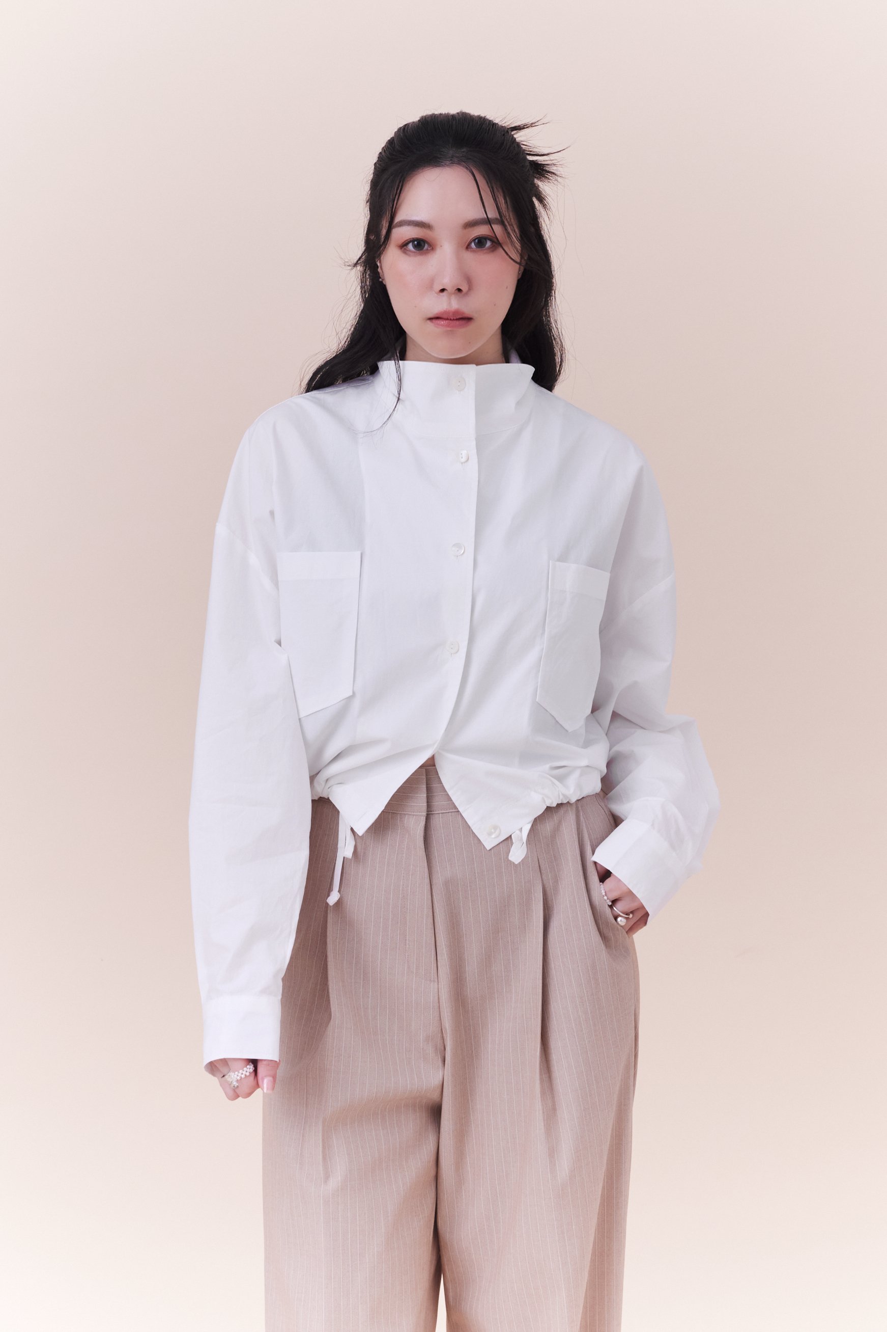 單穿就有型抽繩立領襯衫