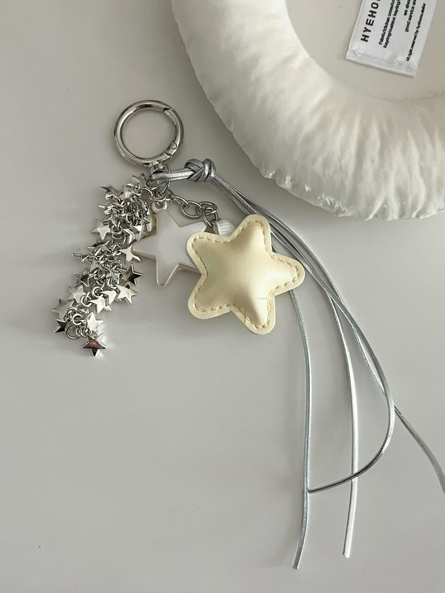 掛上星星吊飾