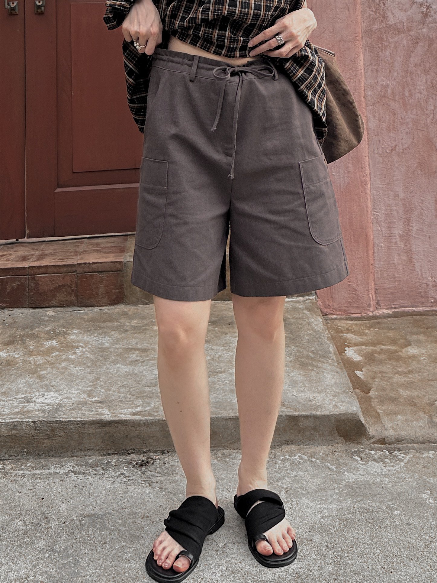 抽繩自由調節五分短褲