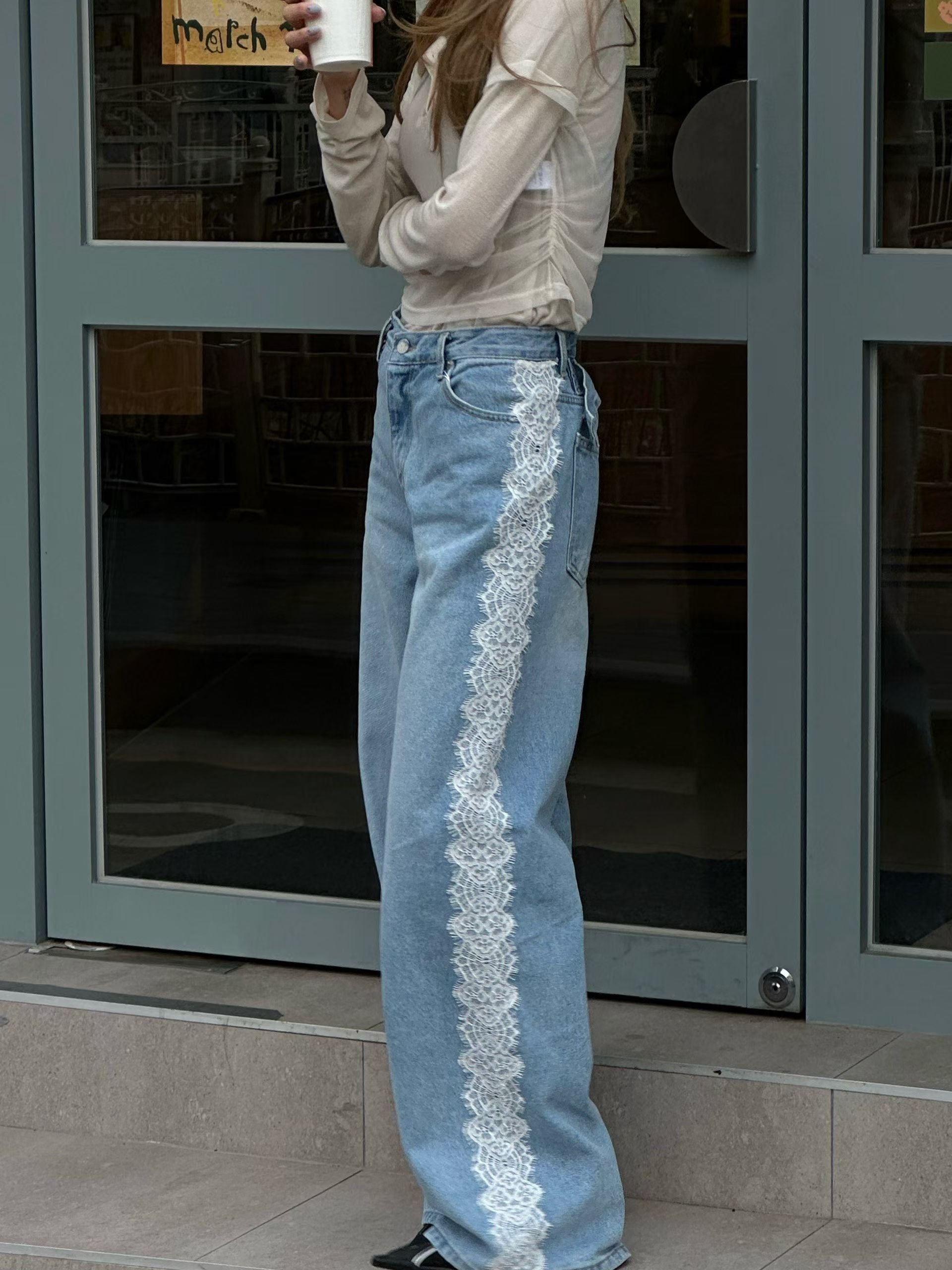 側拼蕾絲直筒牛仔褲