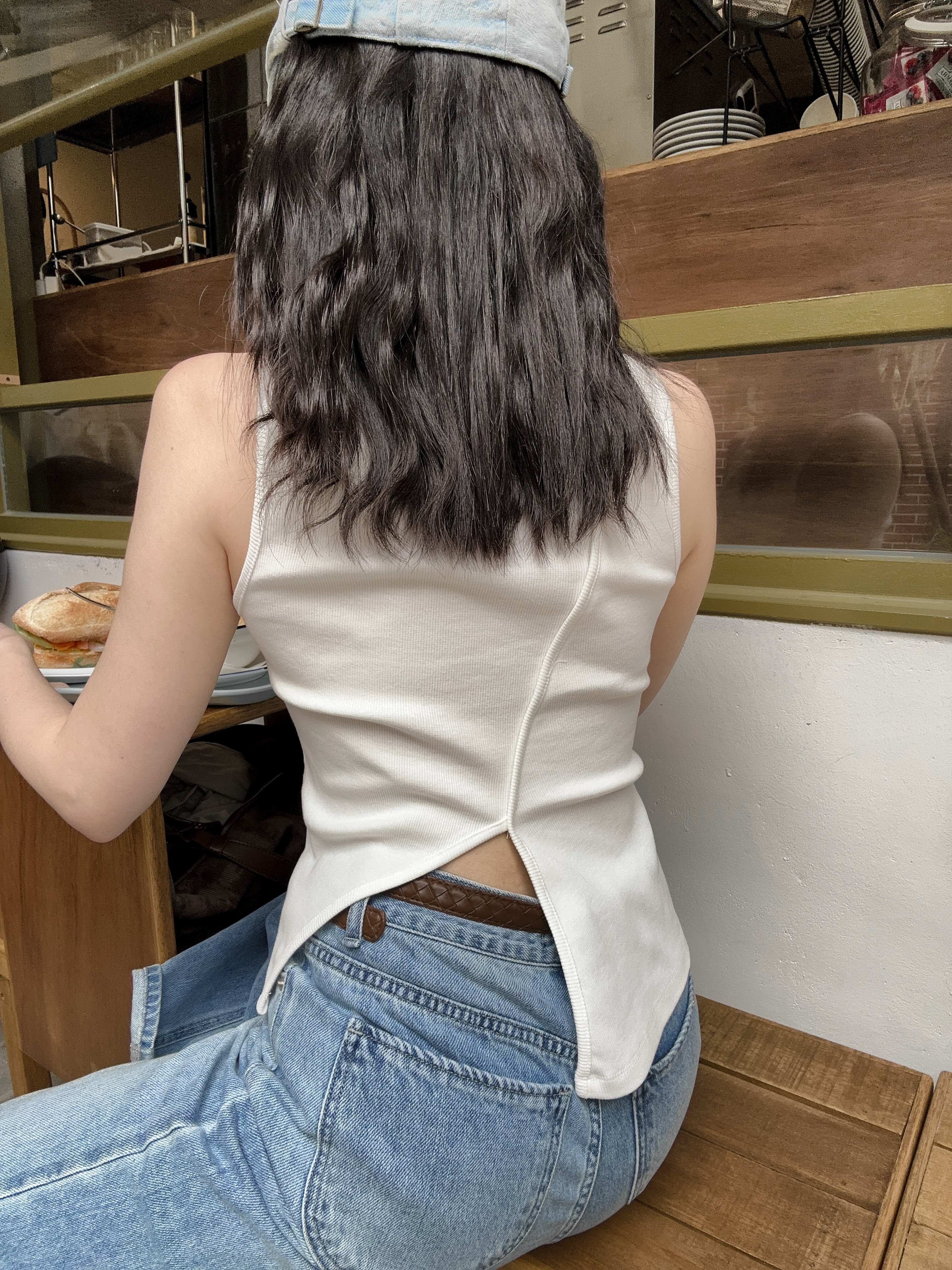 經典好搭小細節開衩背心