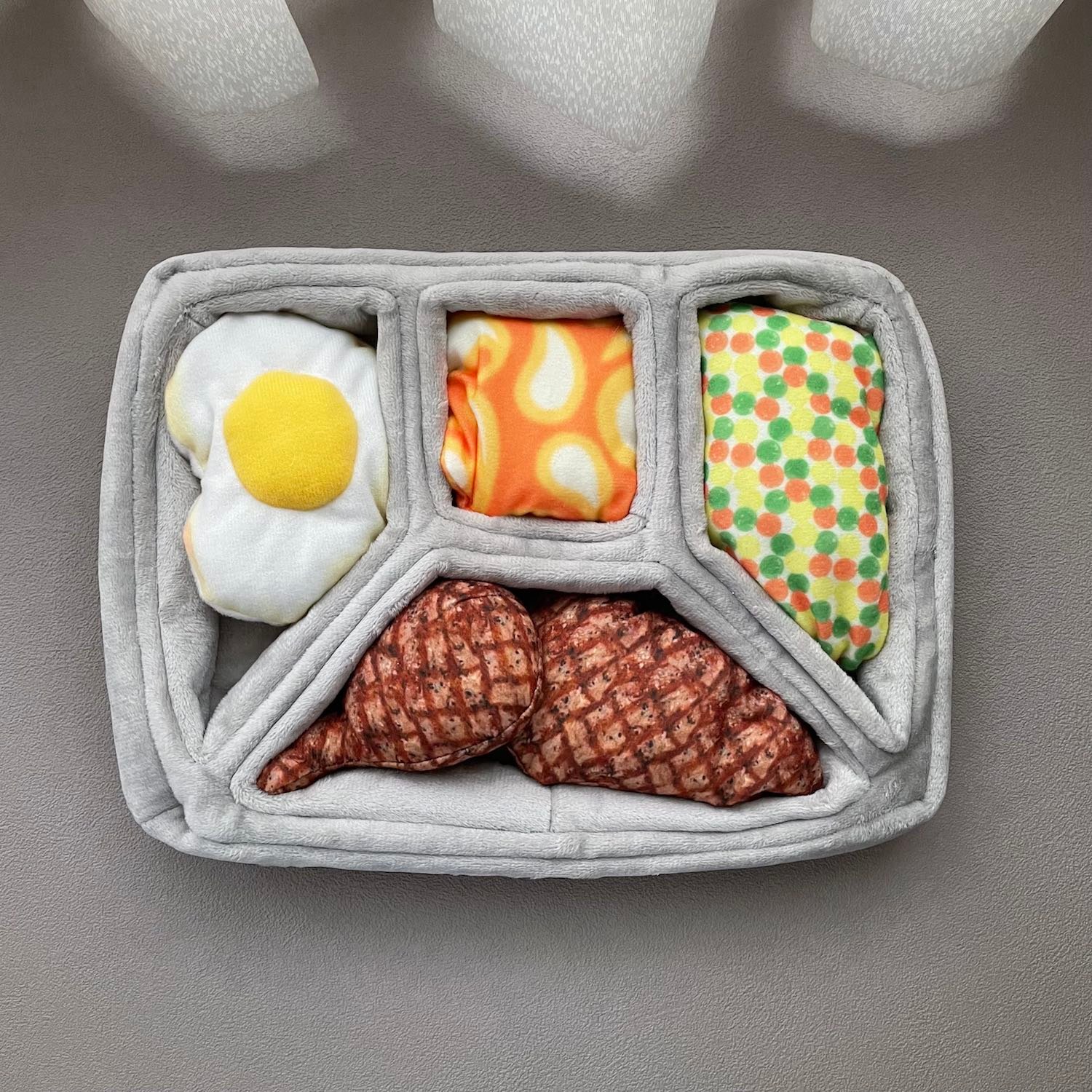 Firsco 雞腿便當玩具(藏食、嗅聞、覓食、啾啾、脆脆) Firsco 雞腿便當玩具(藏食、嗅聞、覓食、啾啾、脆脆)