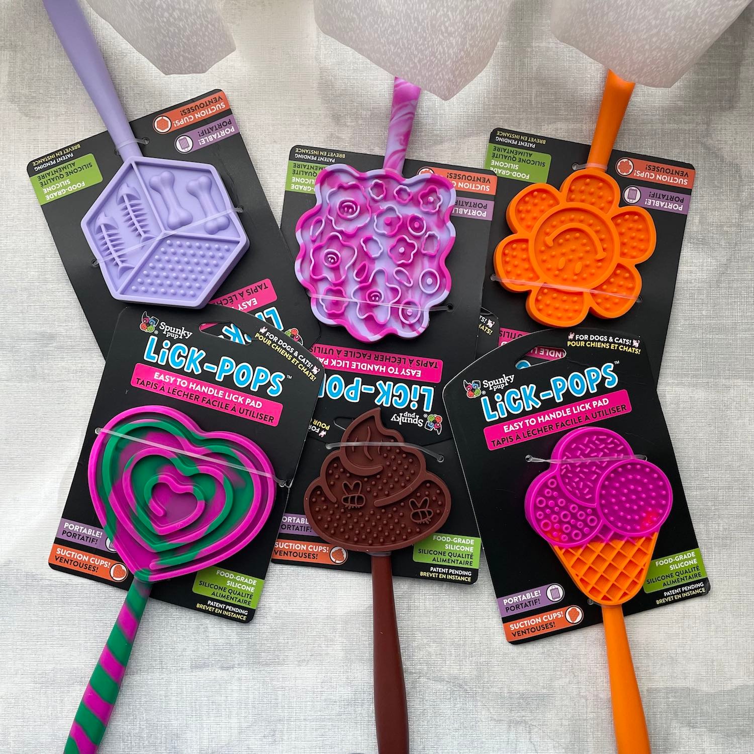 Spunky Pup Lick Pops 舔食棒棒糖 Spunky Pup Lick Pops 舔食棒棒糖