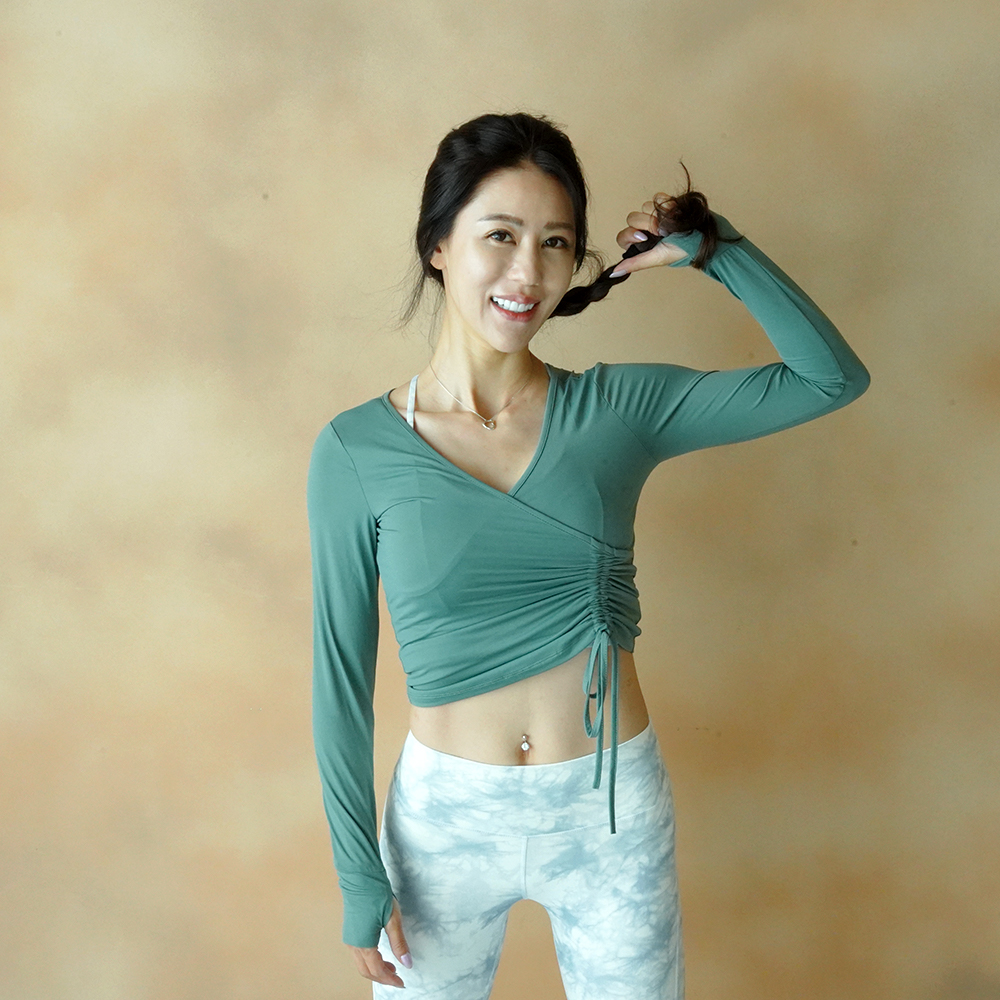 美麗飛長袖涼感抽繩短版罩衫-(耶誕紅)/(優雅白)/(寧靜黑)/(薄荷綠)