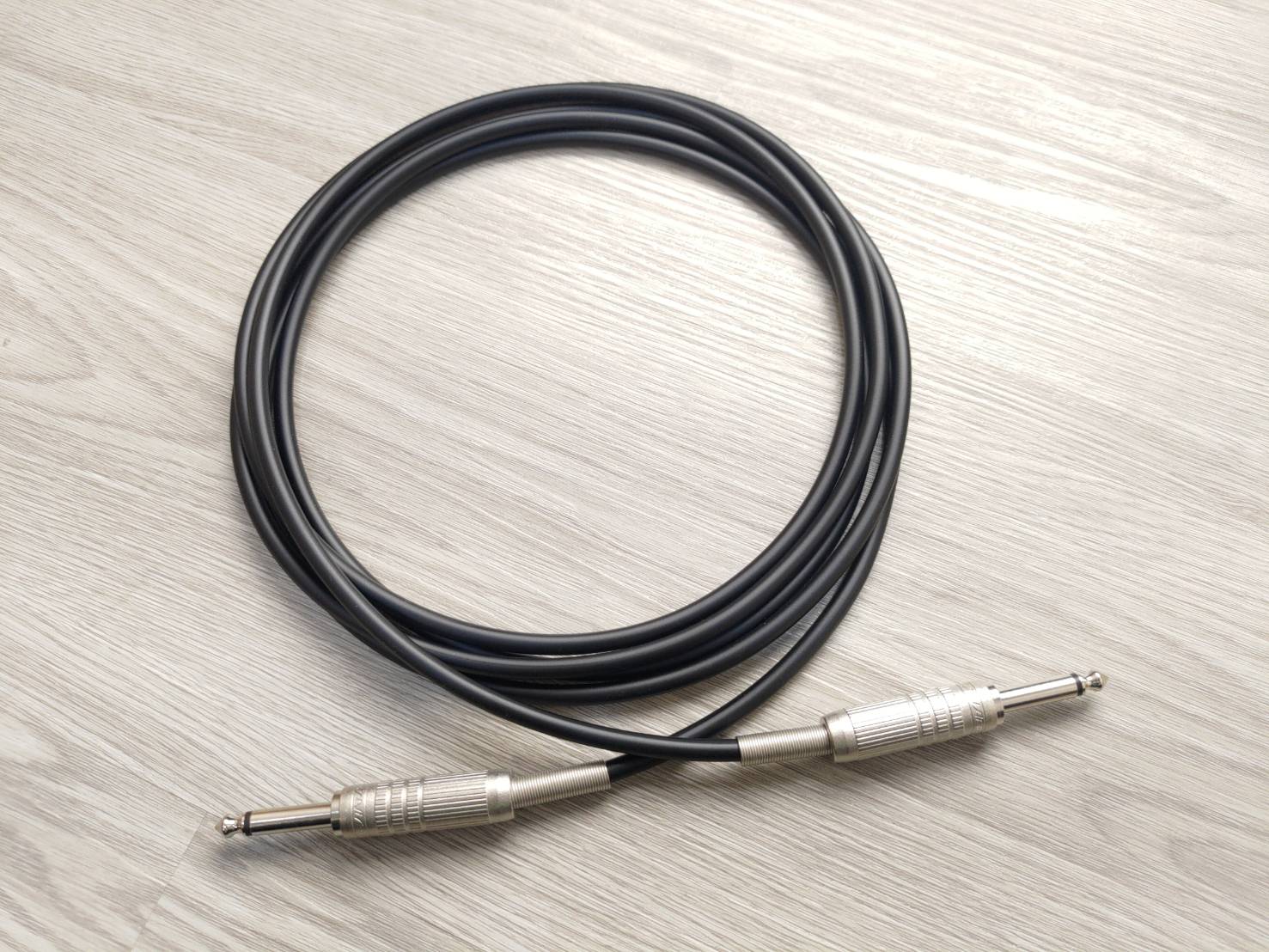 吉他/BASS導線=[MOGAMI/2524]+[CANARE/TS+TS]