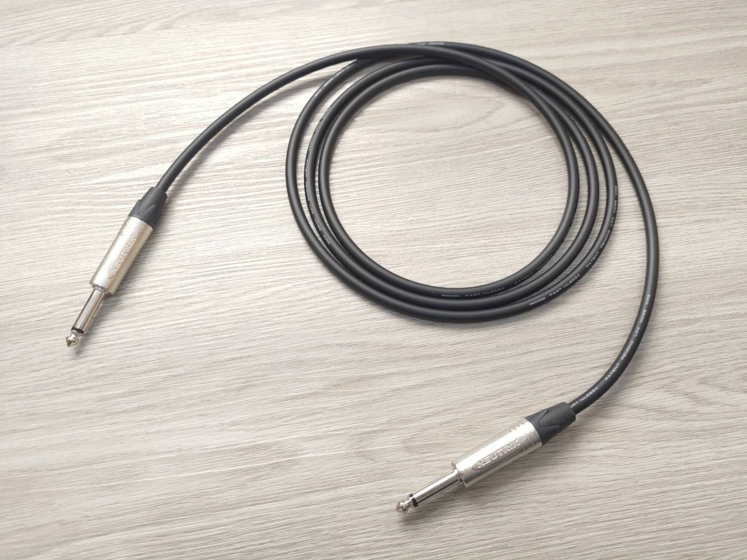 吉他/BASS導線=[MOGAMI/2524]+[NEUTRIK/TS+TS-L]