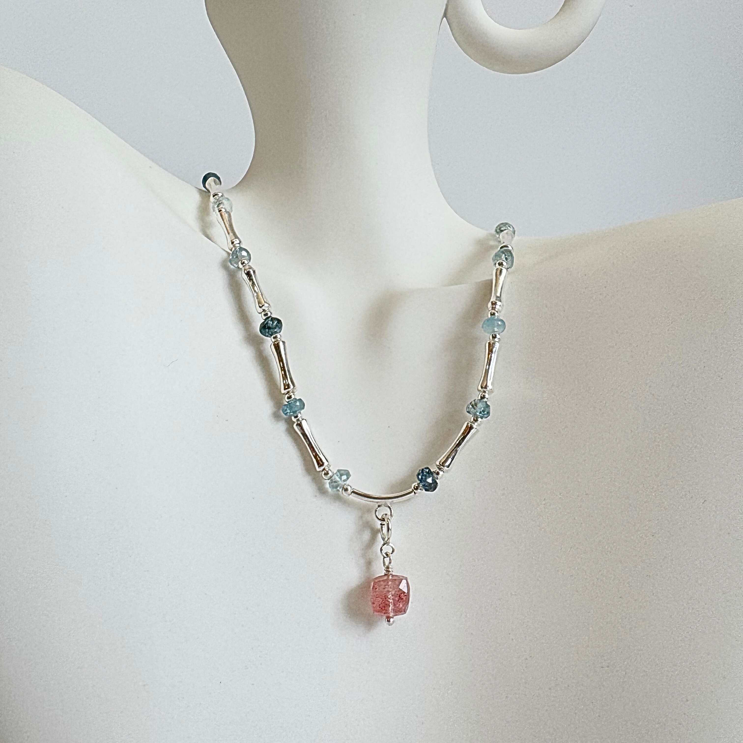 Strawberry Whisper 墜飾