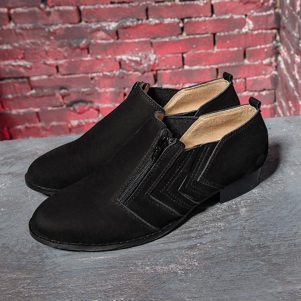 karine(MIT台灣製)全真皮牛巴戈車線拉鍊短靴-黑色