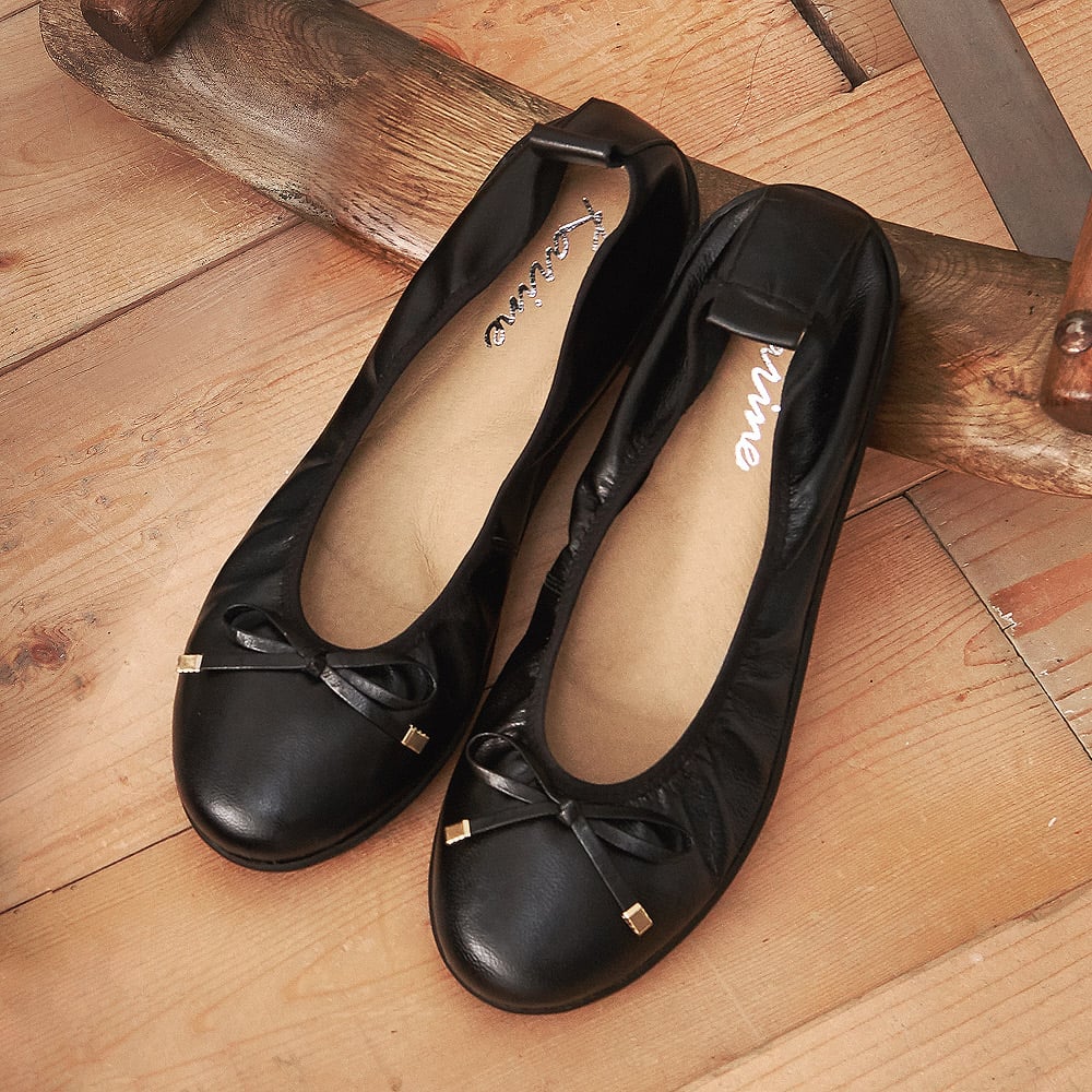 karine(MIT台灣製)全真皮金屬釦蝴蝶結厚底娃娃鞋-黑色