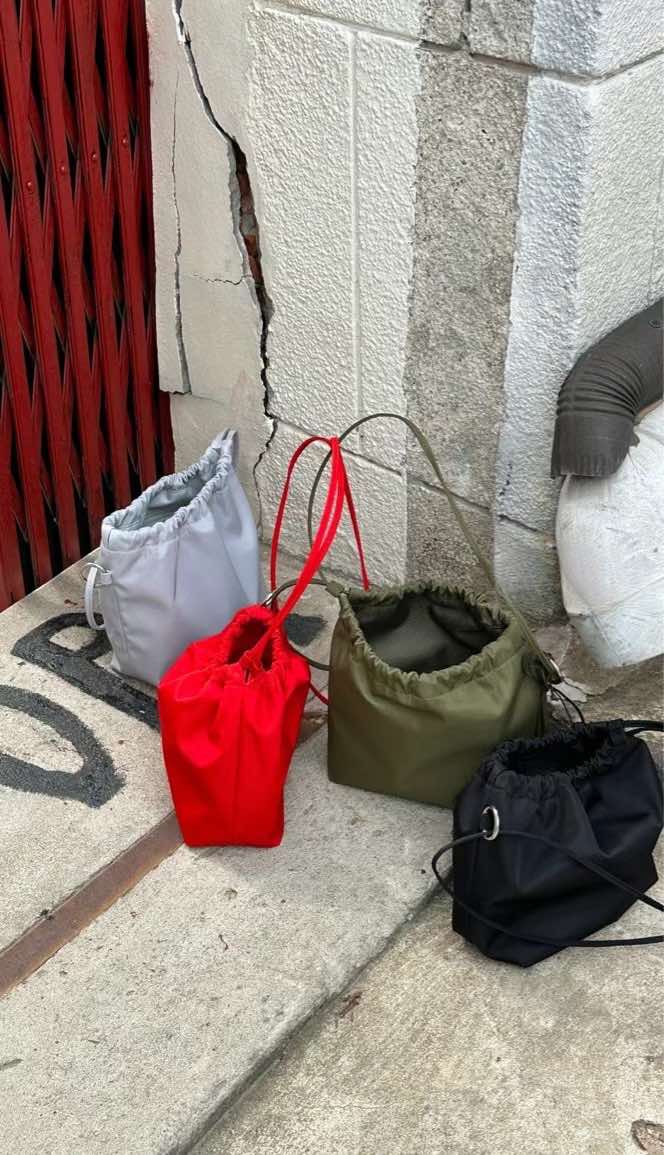 多WAY尼龍小包 ( 4色 )